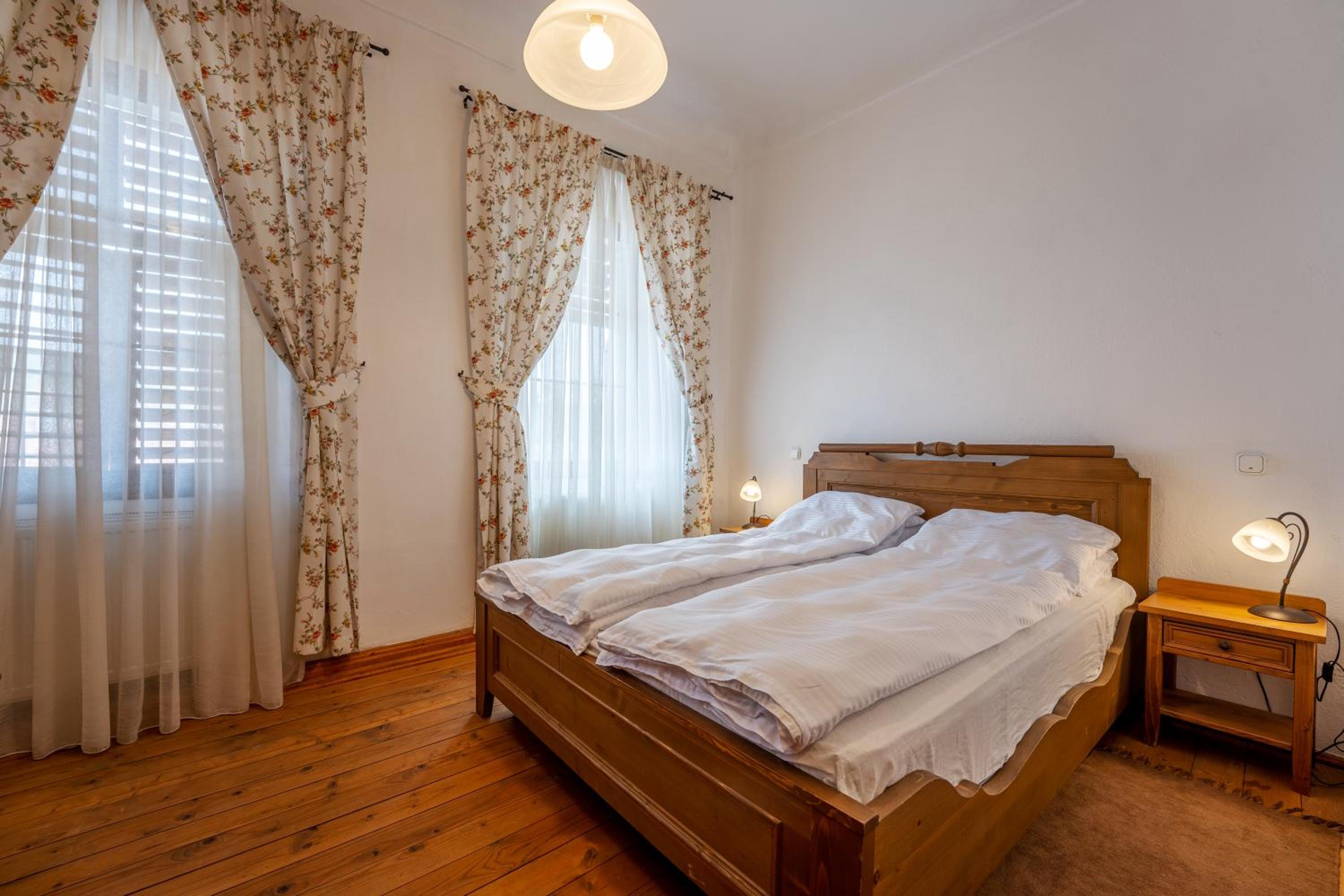 Standard Double Room - Photo 4