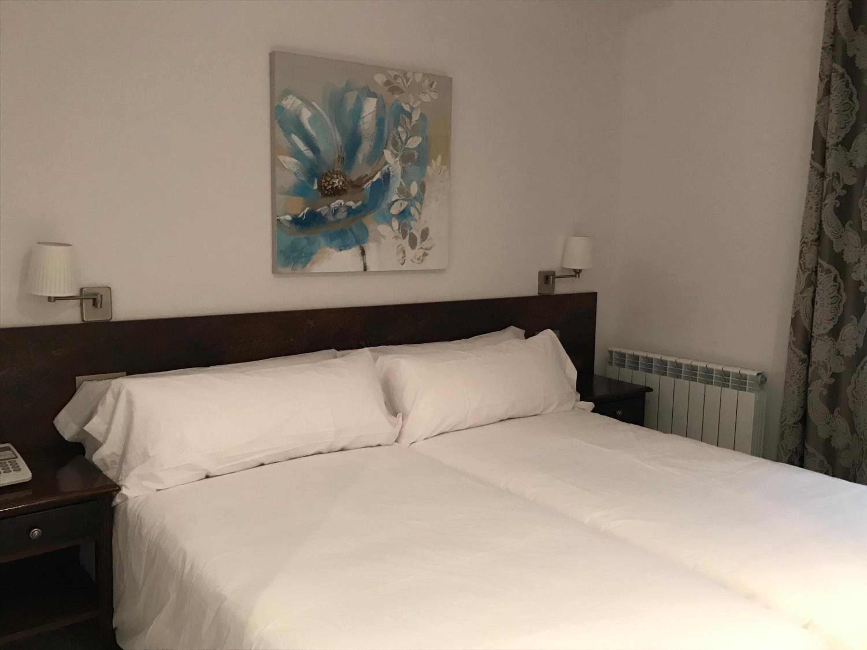 Economy Double Room photo 2