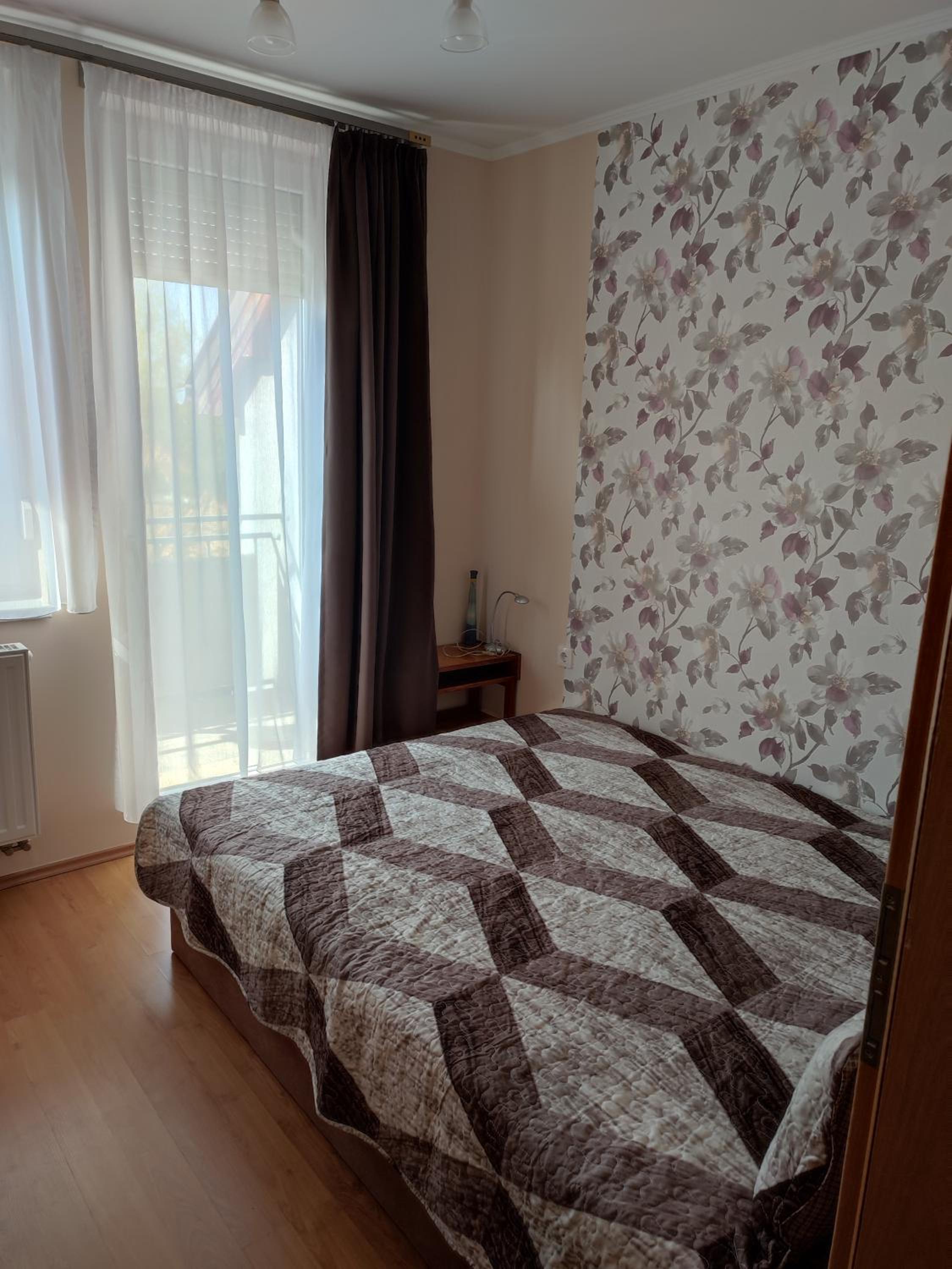 Two-Bedroom Apartment - Photo 9