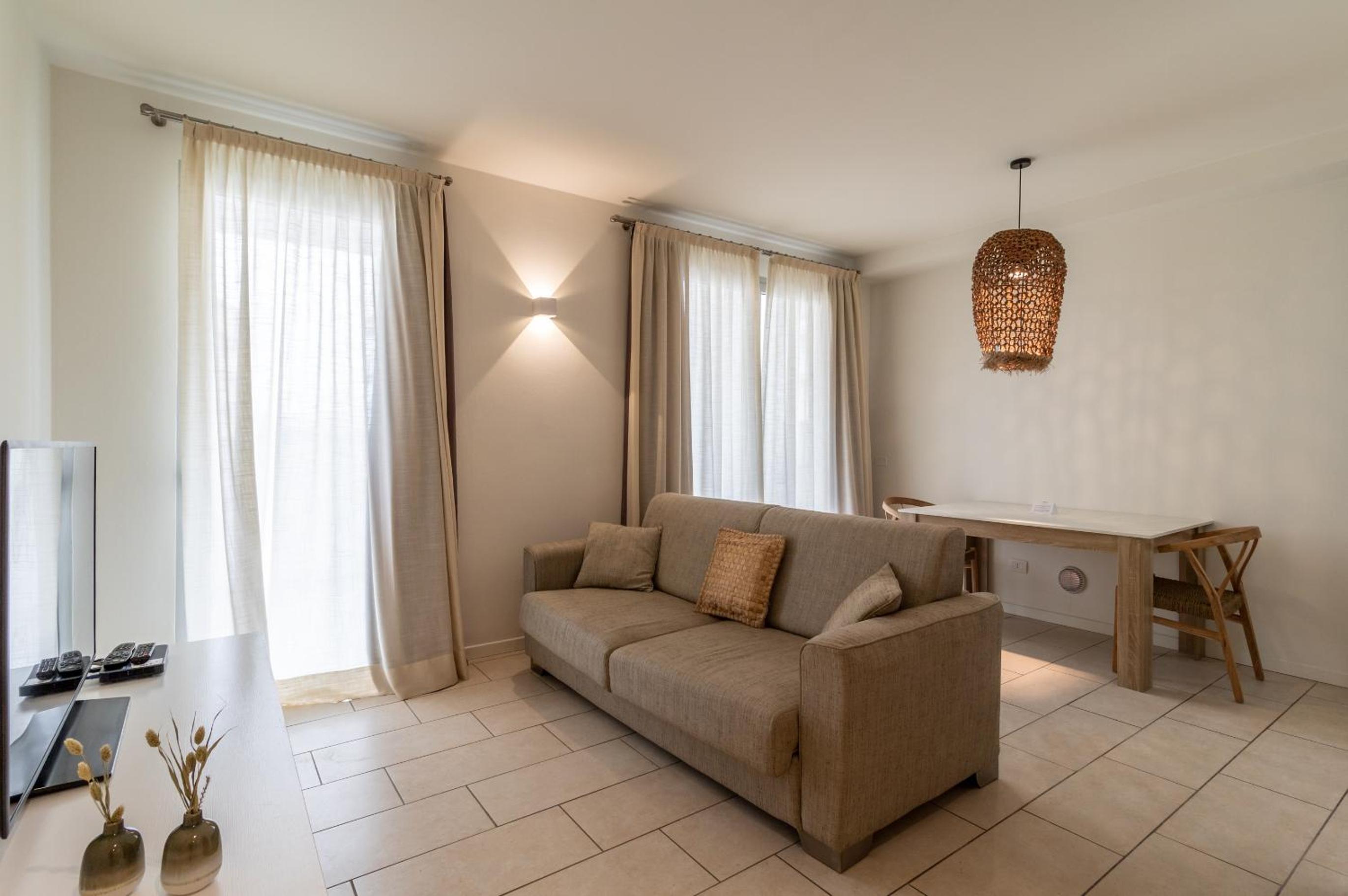 Comfort Triple Suite - Photo 6