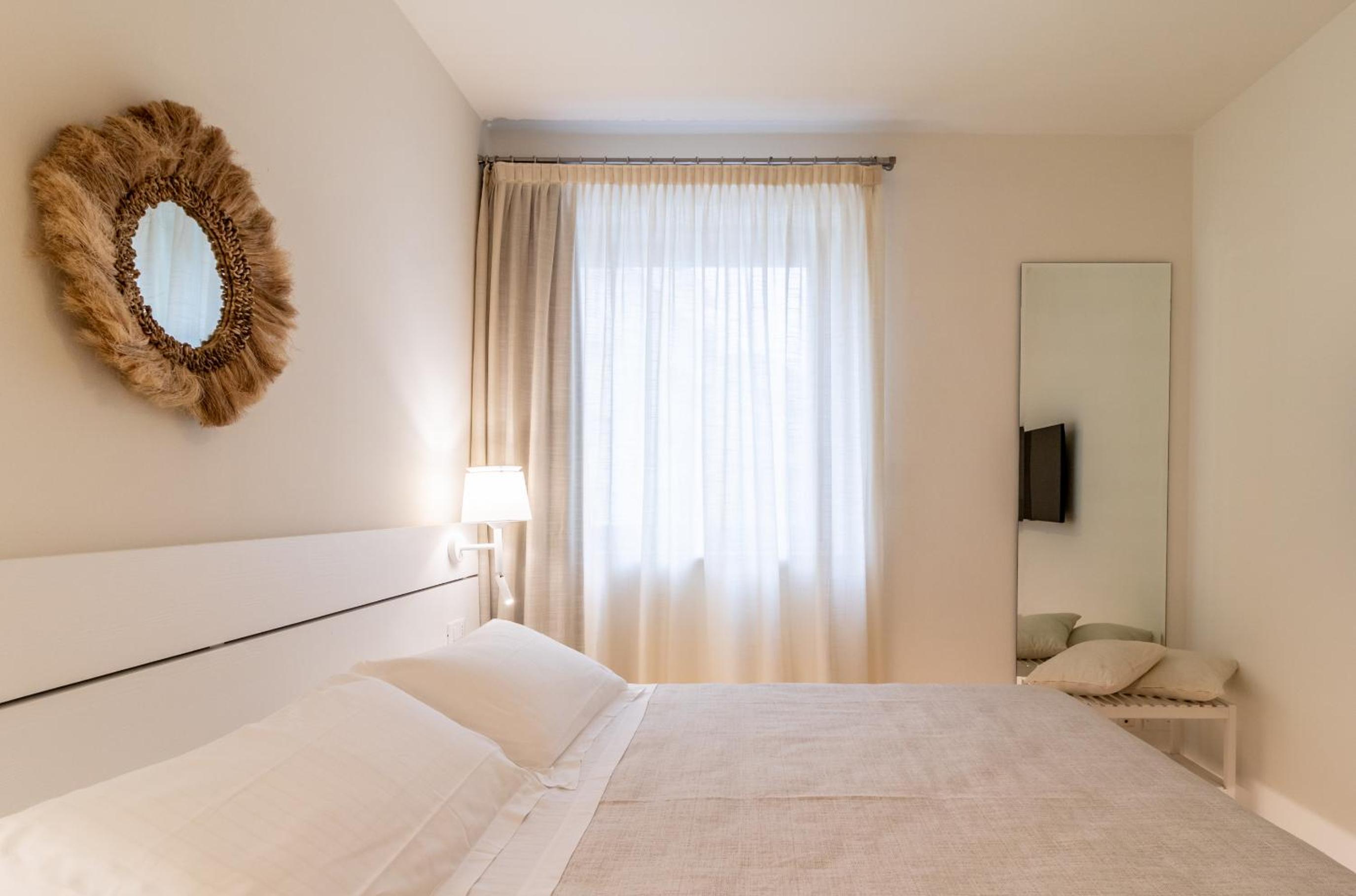 Comfort Quadruple Suite - Photo 13