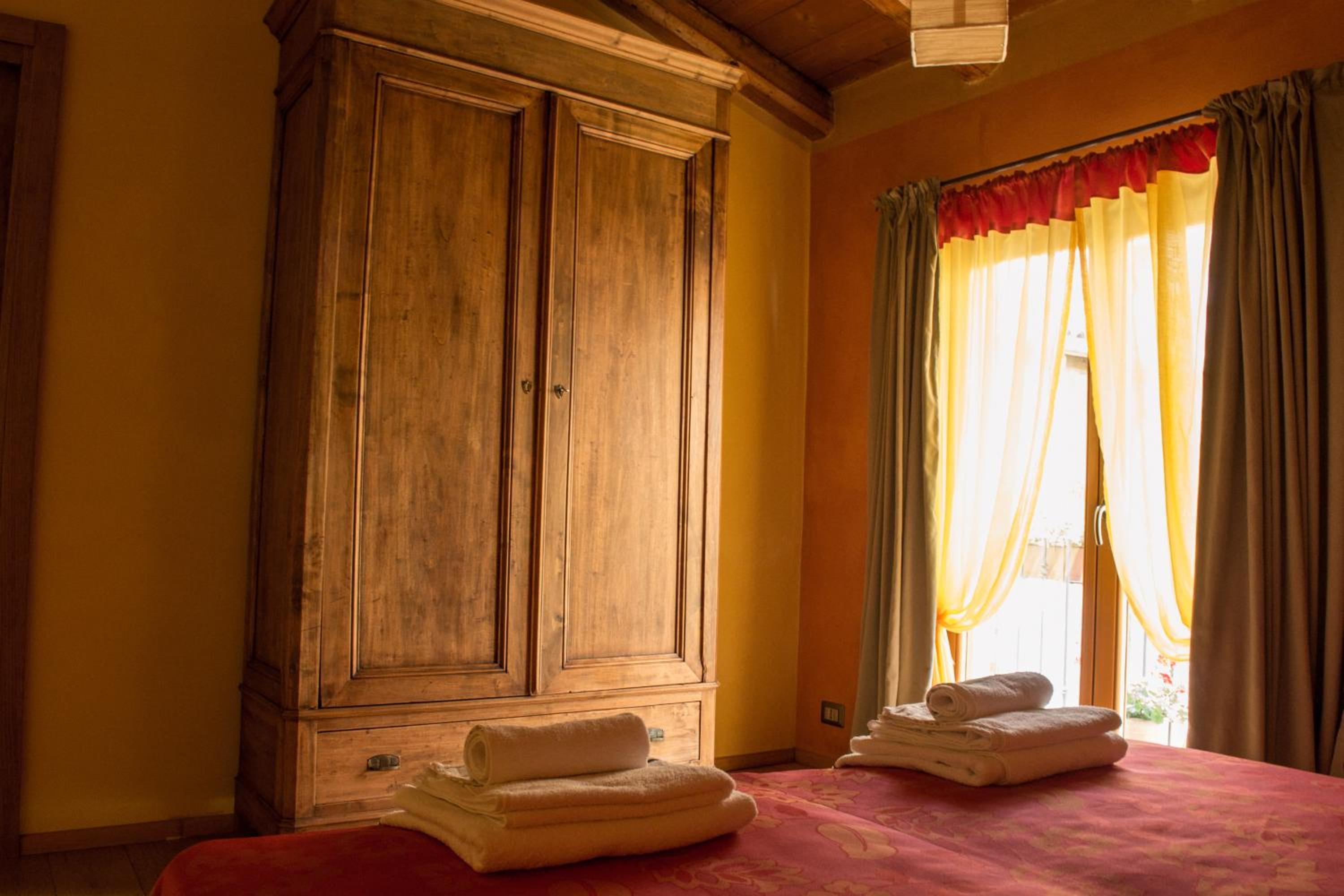 Double or Twin Room with Balcony photo 2