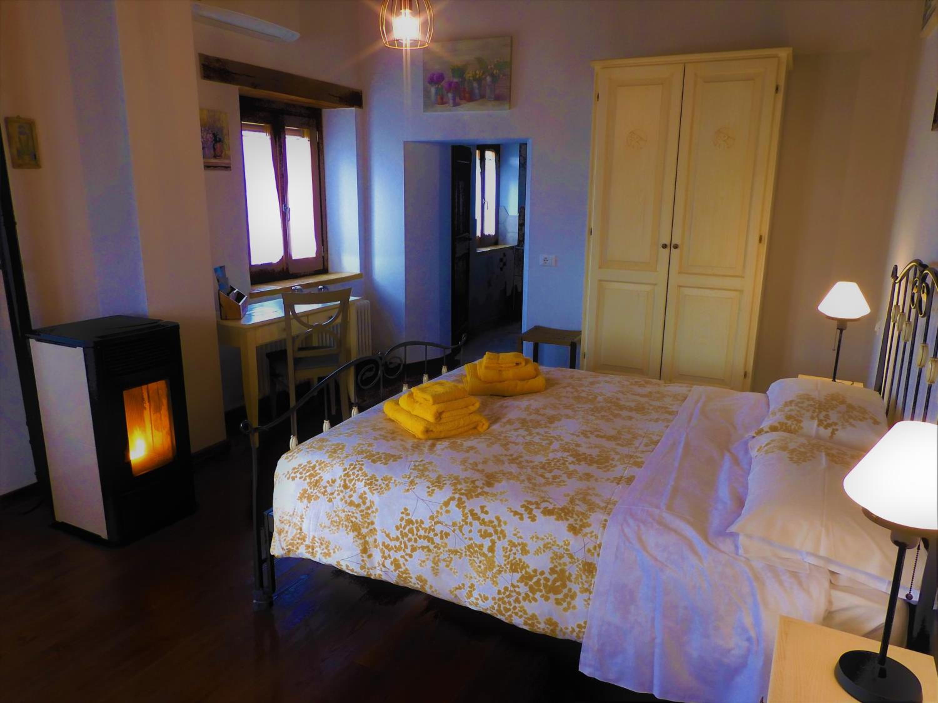 Double Room with Private Bathroom photo 1