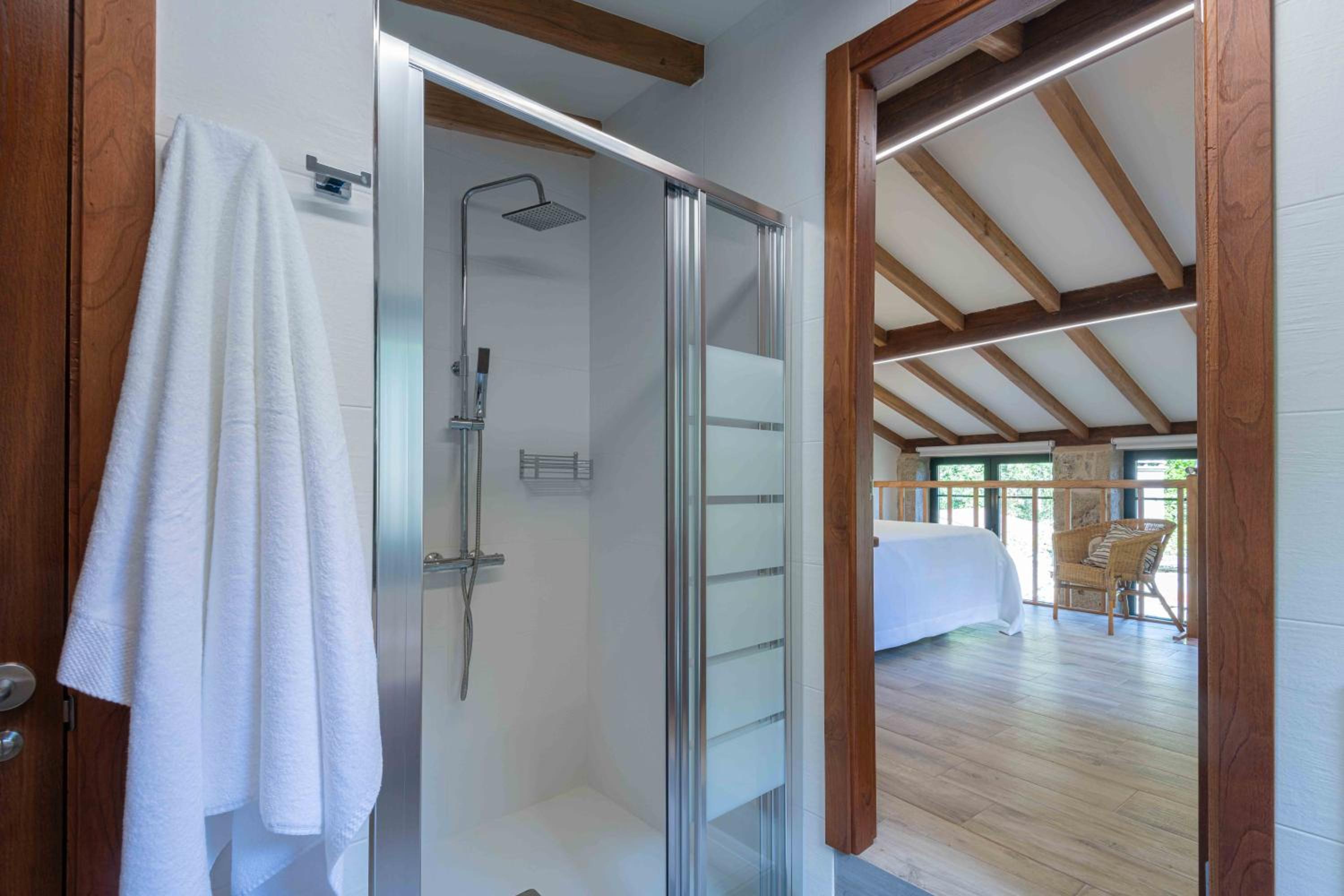 Suite with Spa Bath photo 3