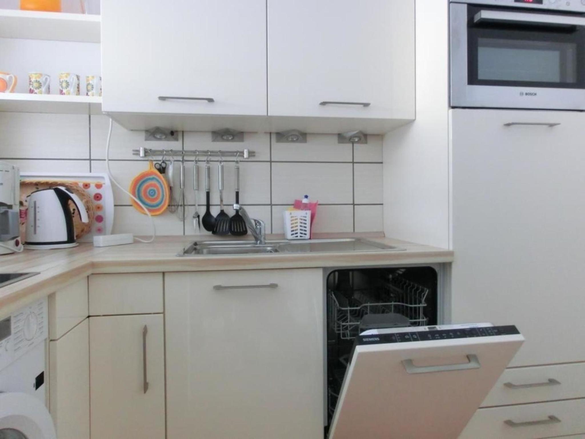 Apartment photo 3