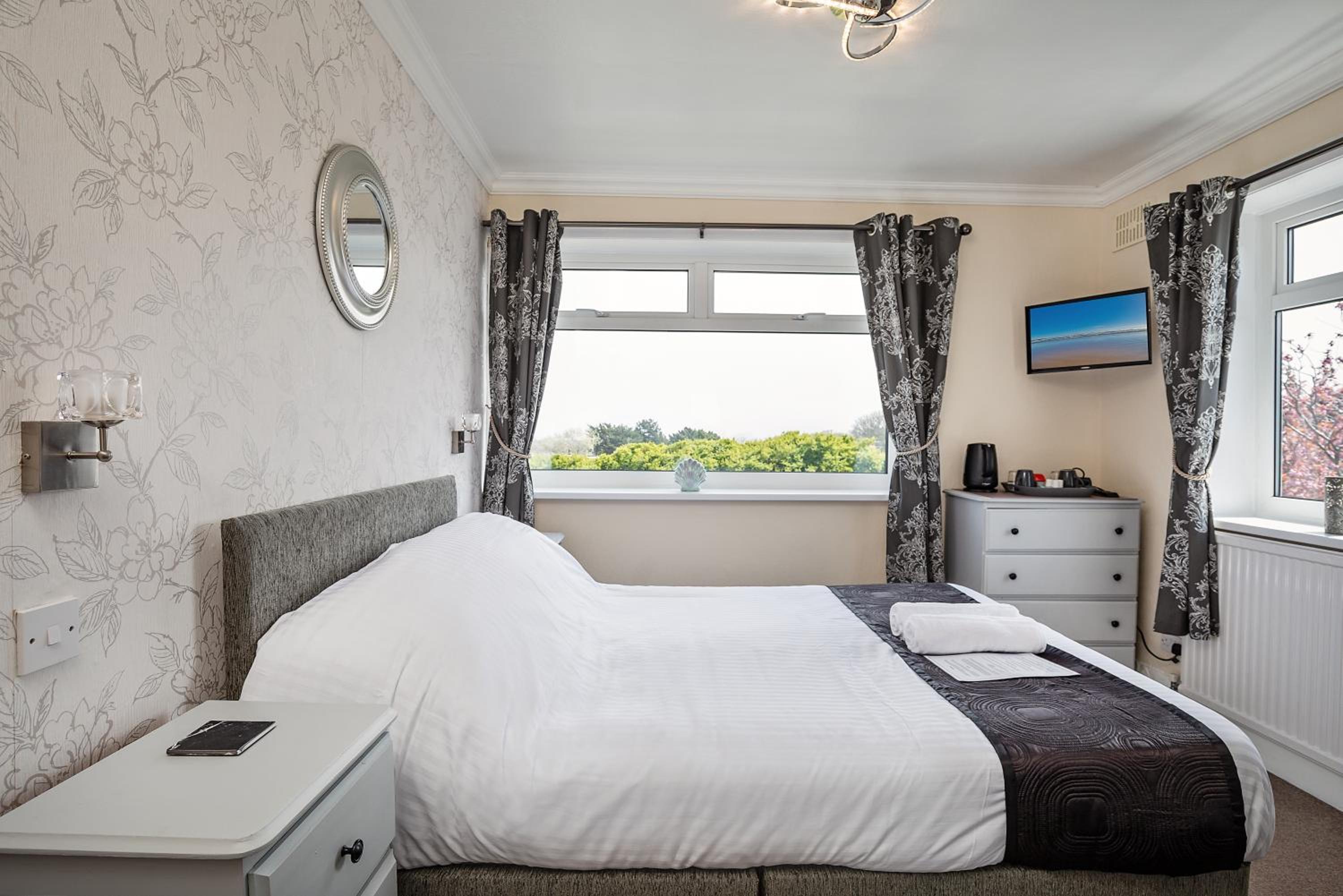 Double Room with Sea View photo 2