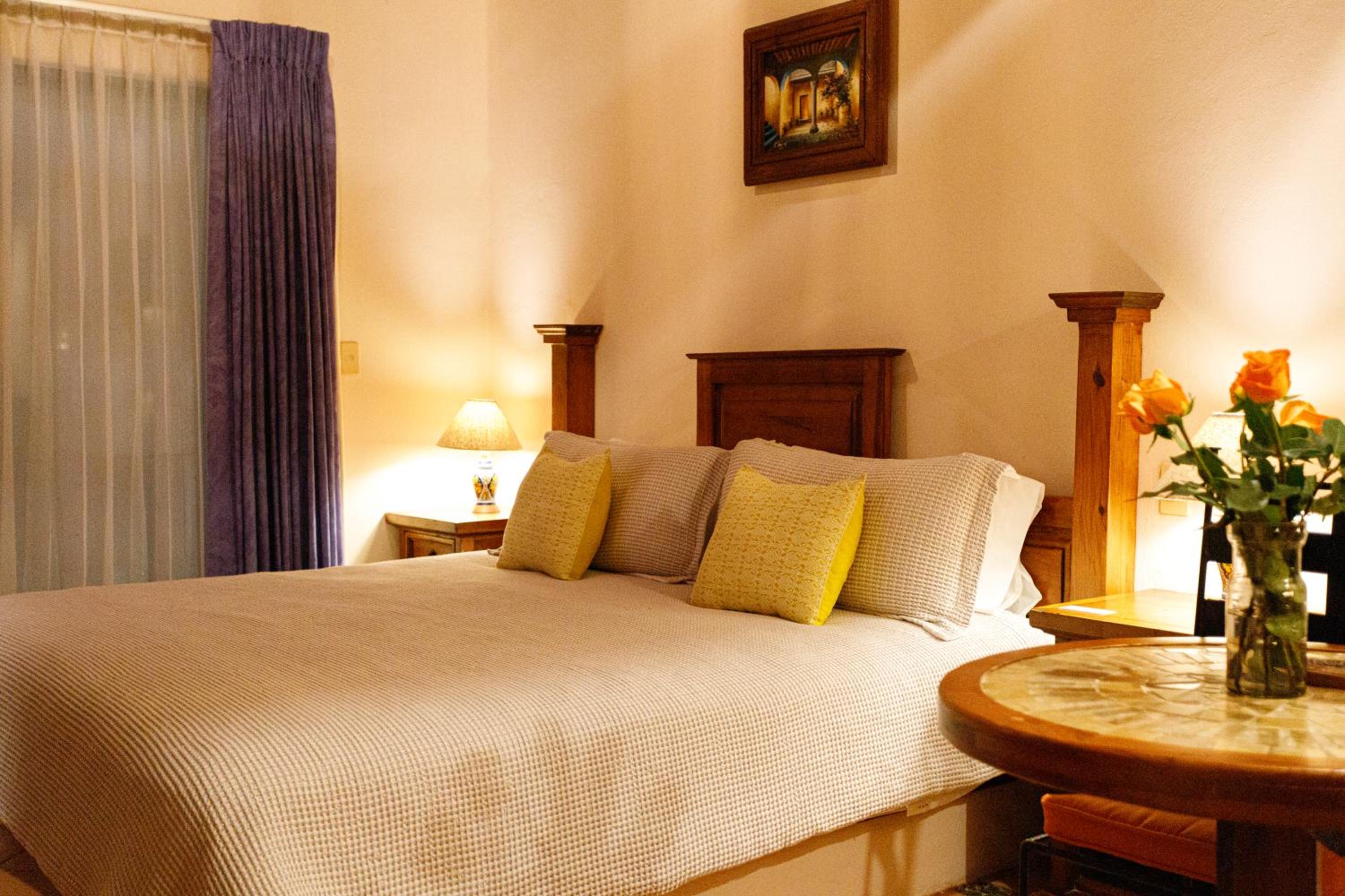 Deluxe King Room - Photo 1