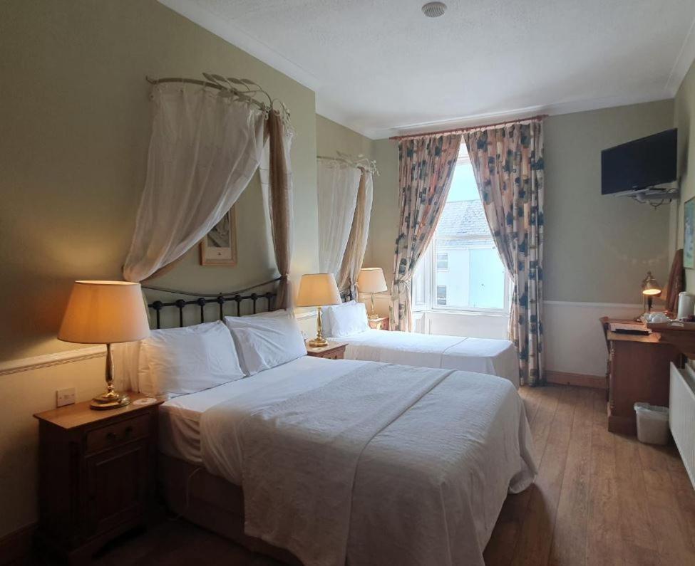 Luxury Double or Twin Room photo 1