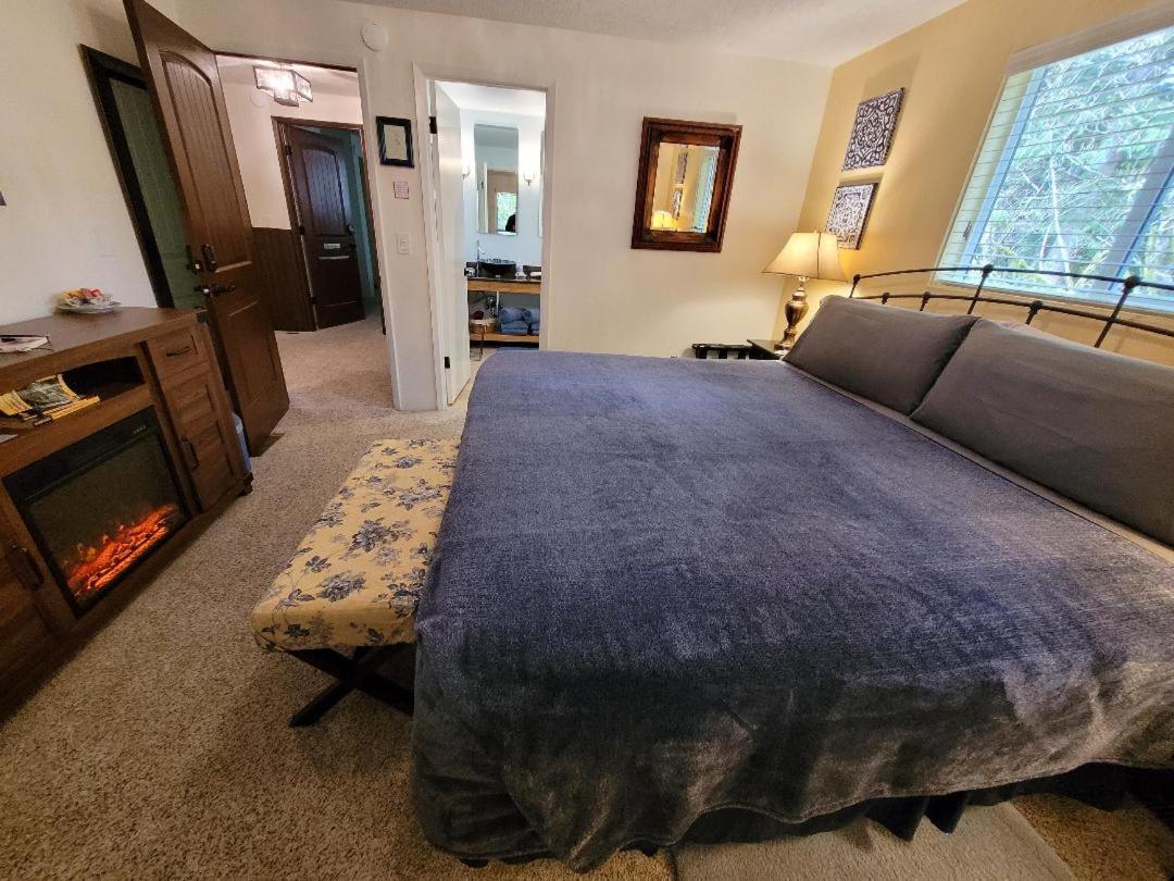 King Room with Garden View