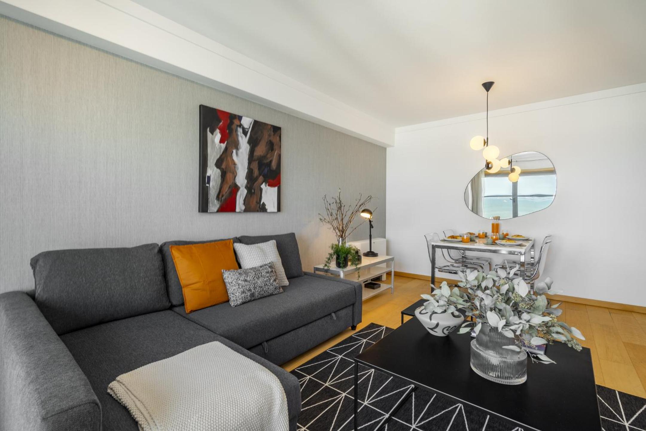 Two-Bedroom Apartment - Photo 15