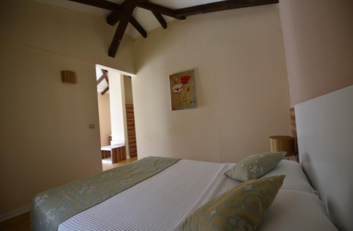 Double Room with Pool View photo 1