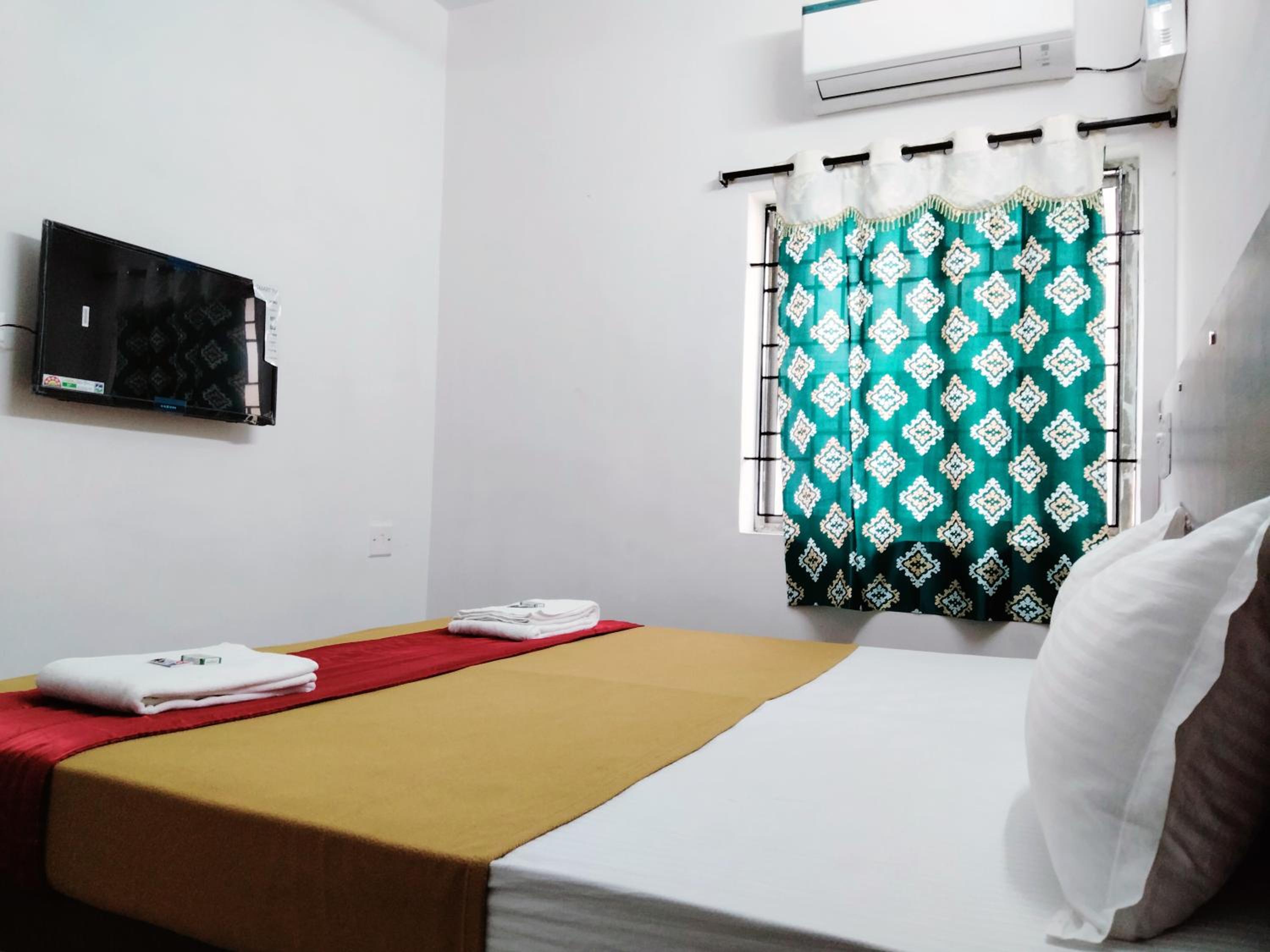 Deluxe Double Room - Photo 8