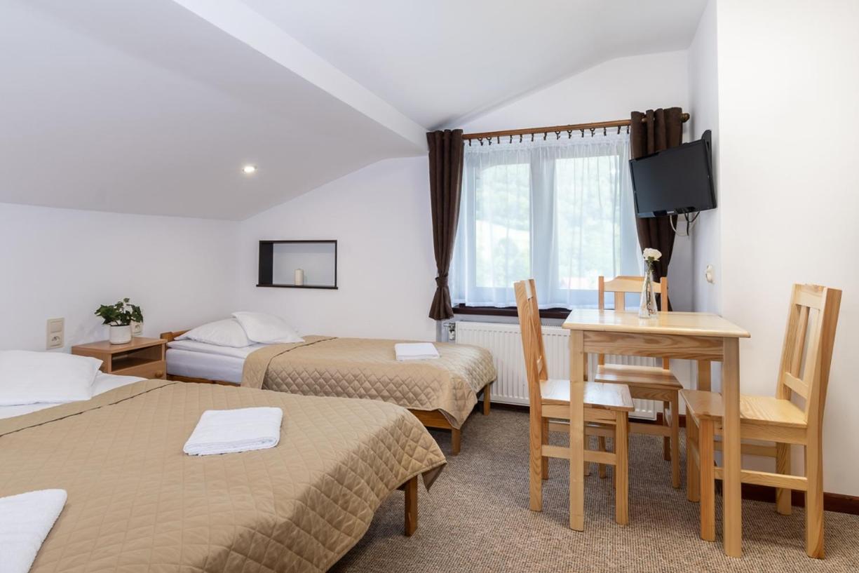 Quadruple Room with Mountain View - Photo 1