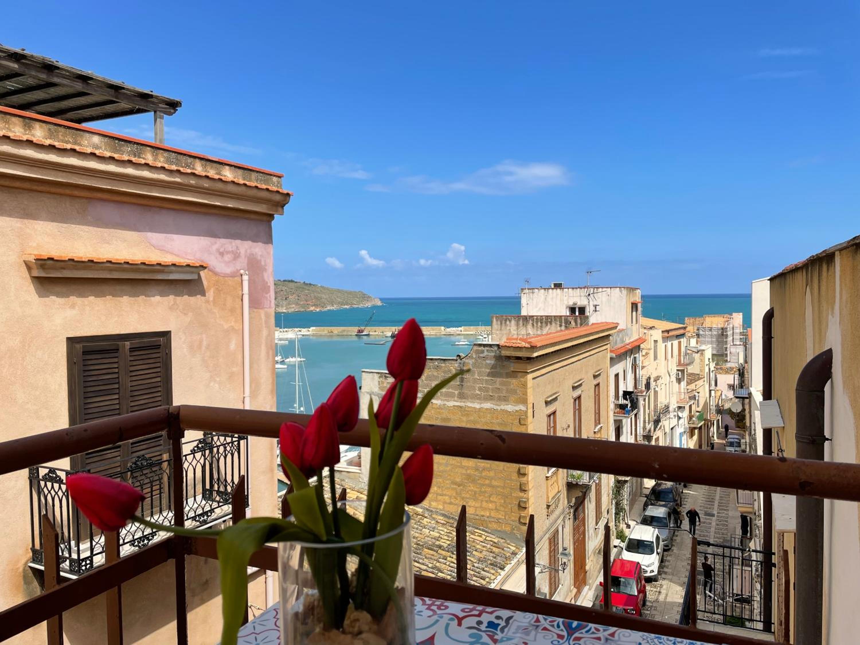Luxury Apartment with Terrace photo 2