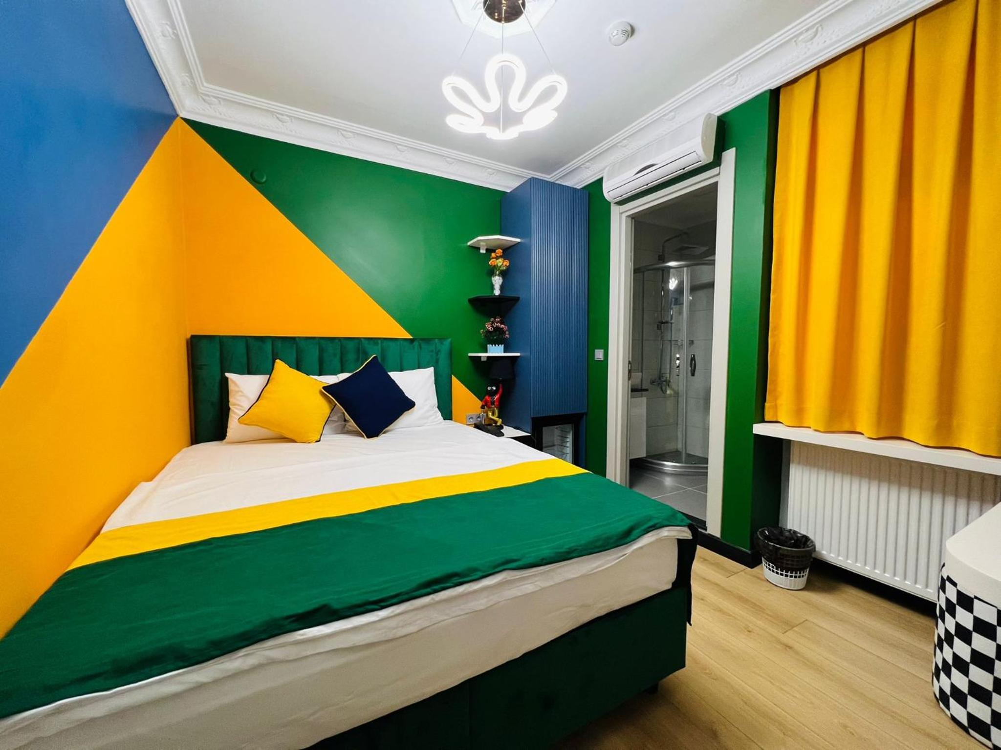 Budget Double Room photo 3
