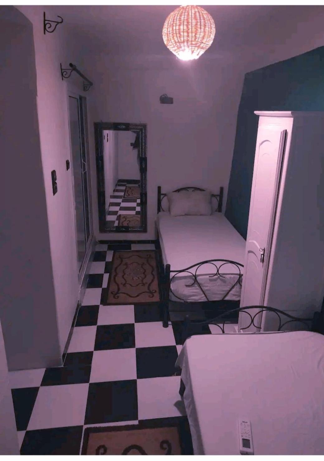 Three-Bedroom House - Photo 6