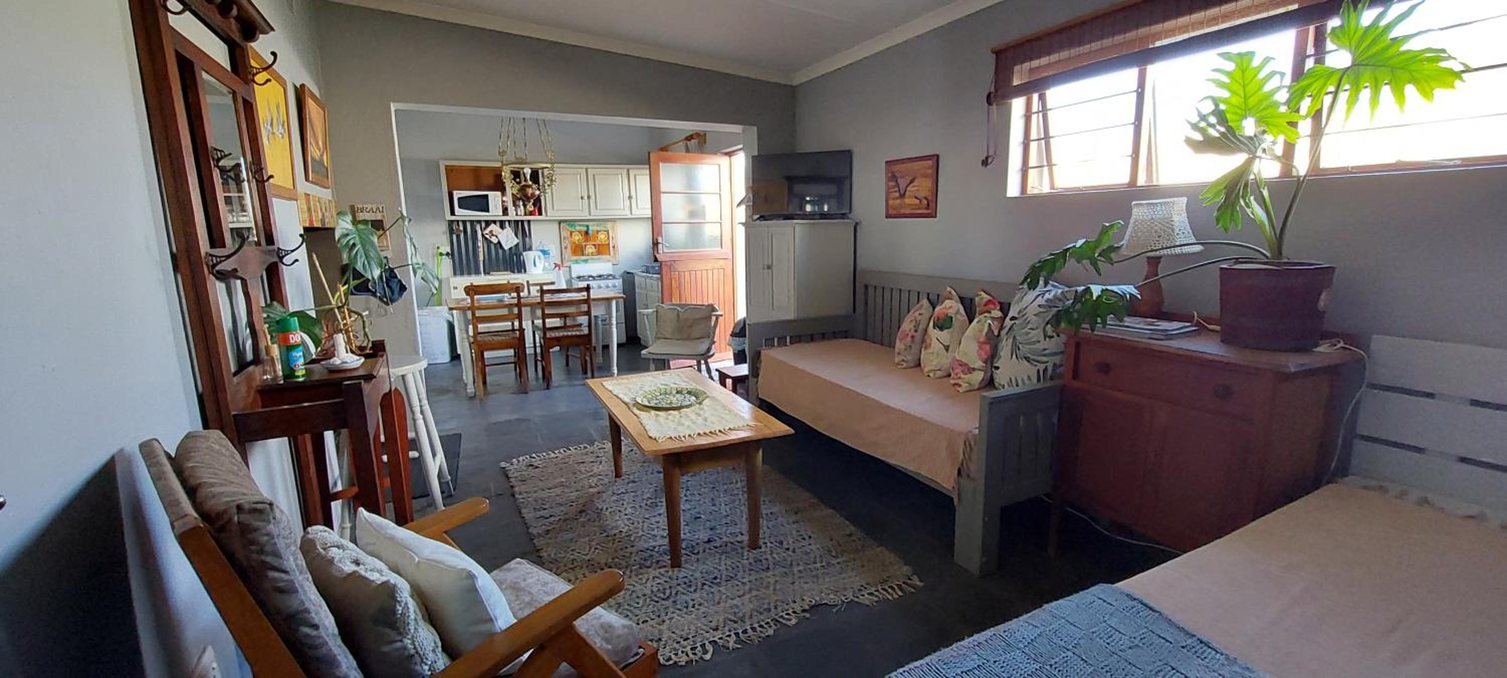 Two-Bedroom Apartment - Photo 8
