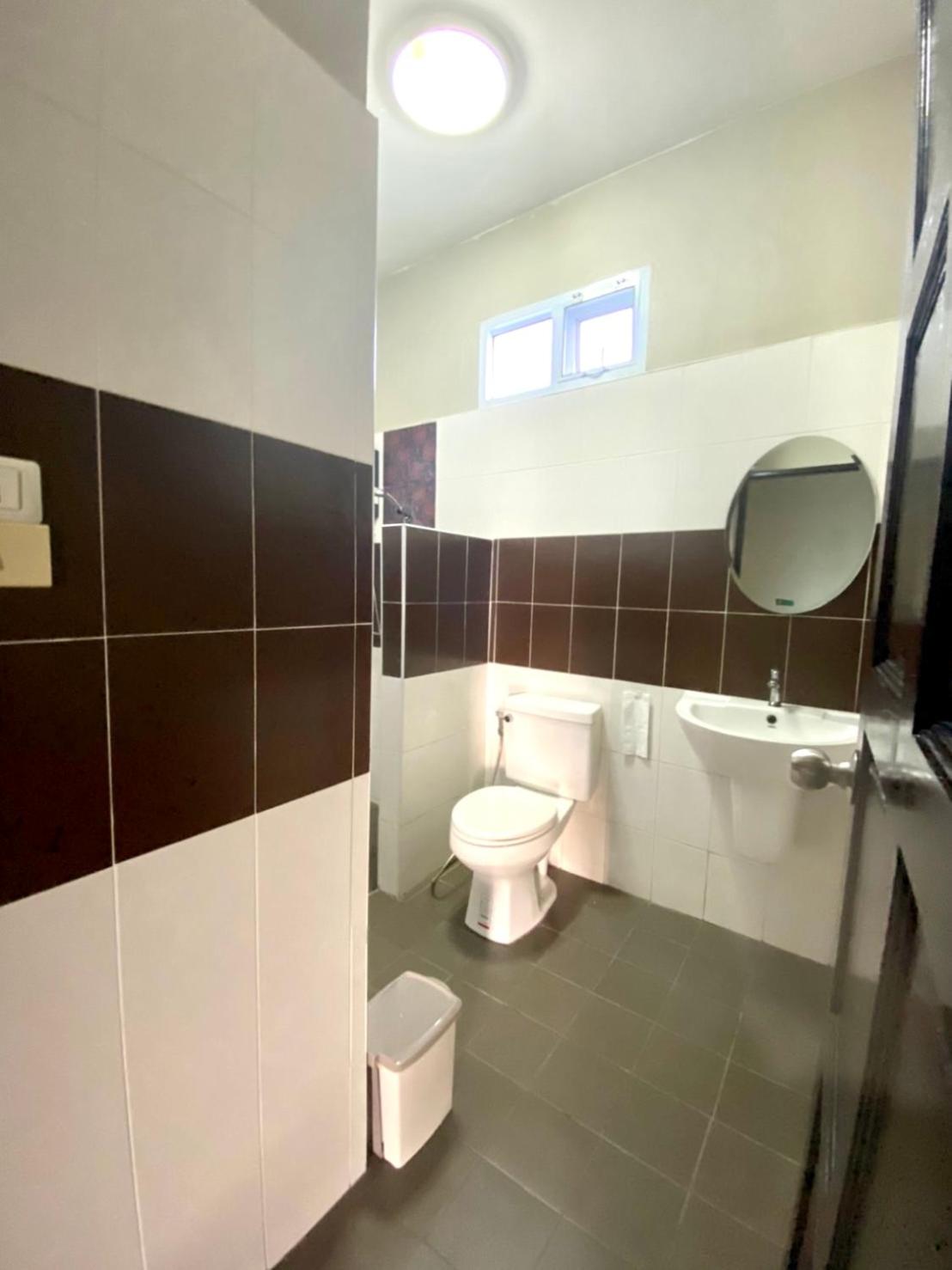 Classic Quadruple Room - Photo 8