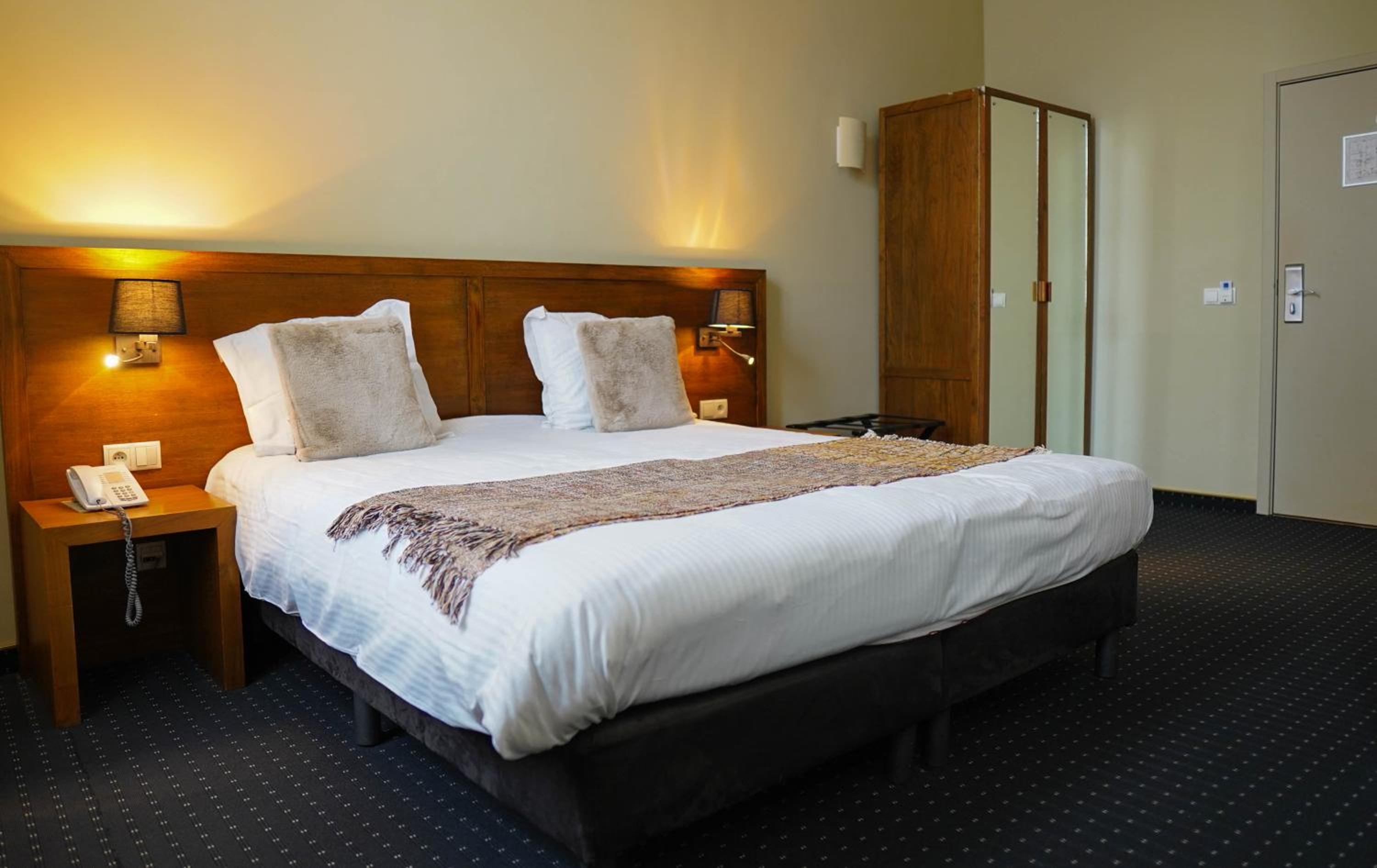 Deluxe Double Room - Photo 2