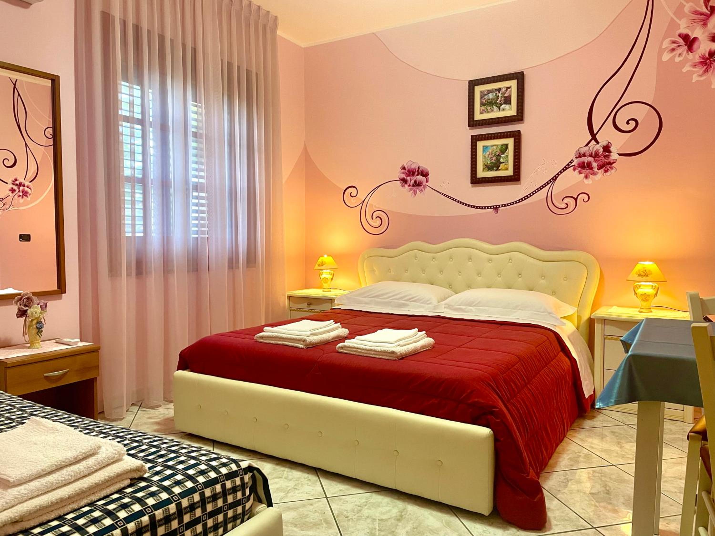 Triple Room with Private Bathroom photo 2