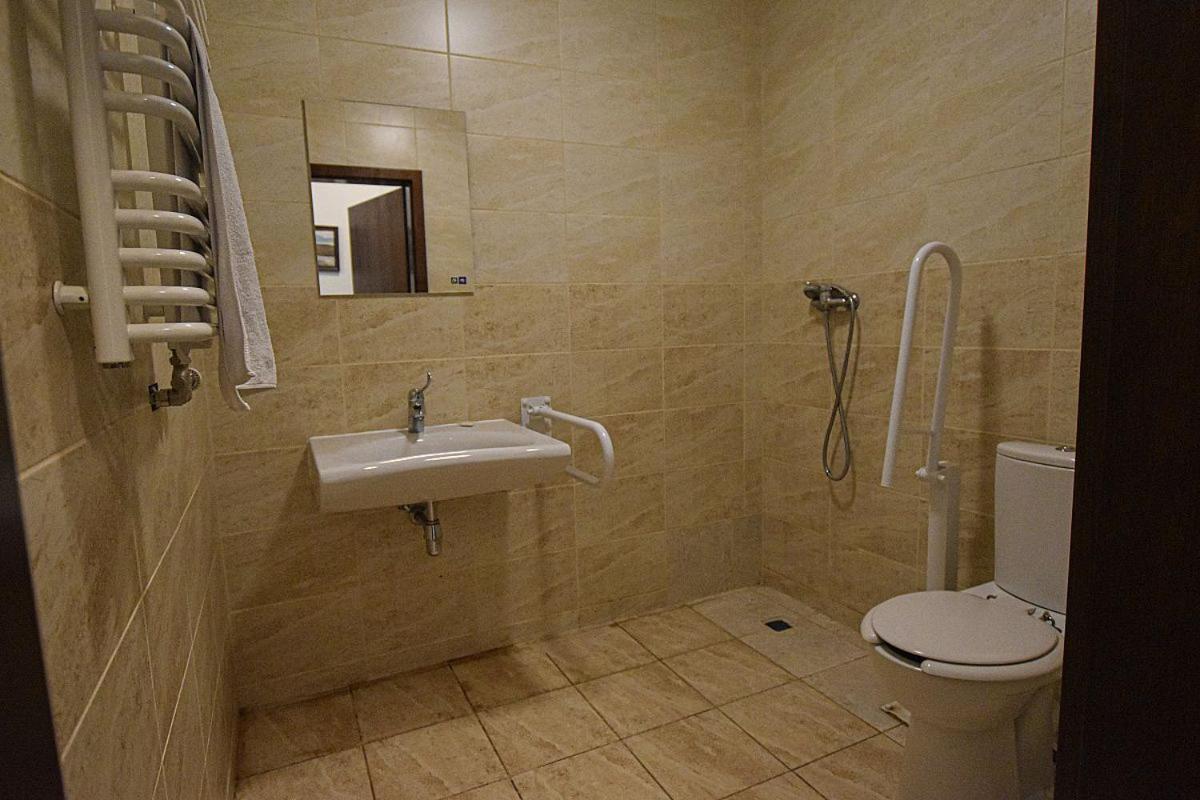 Standard Triple Room photo 2