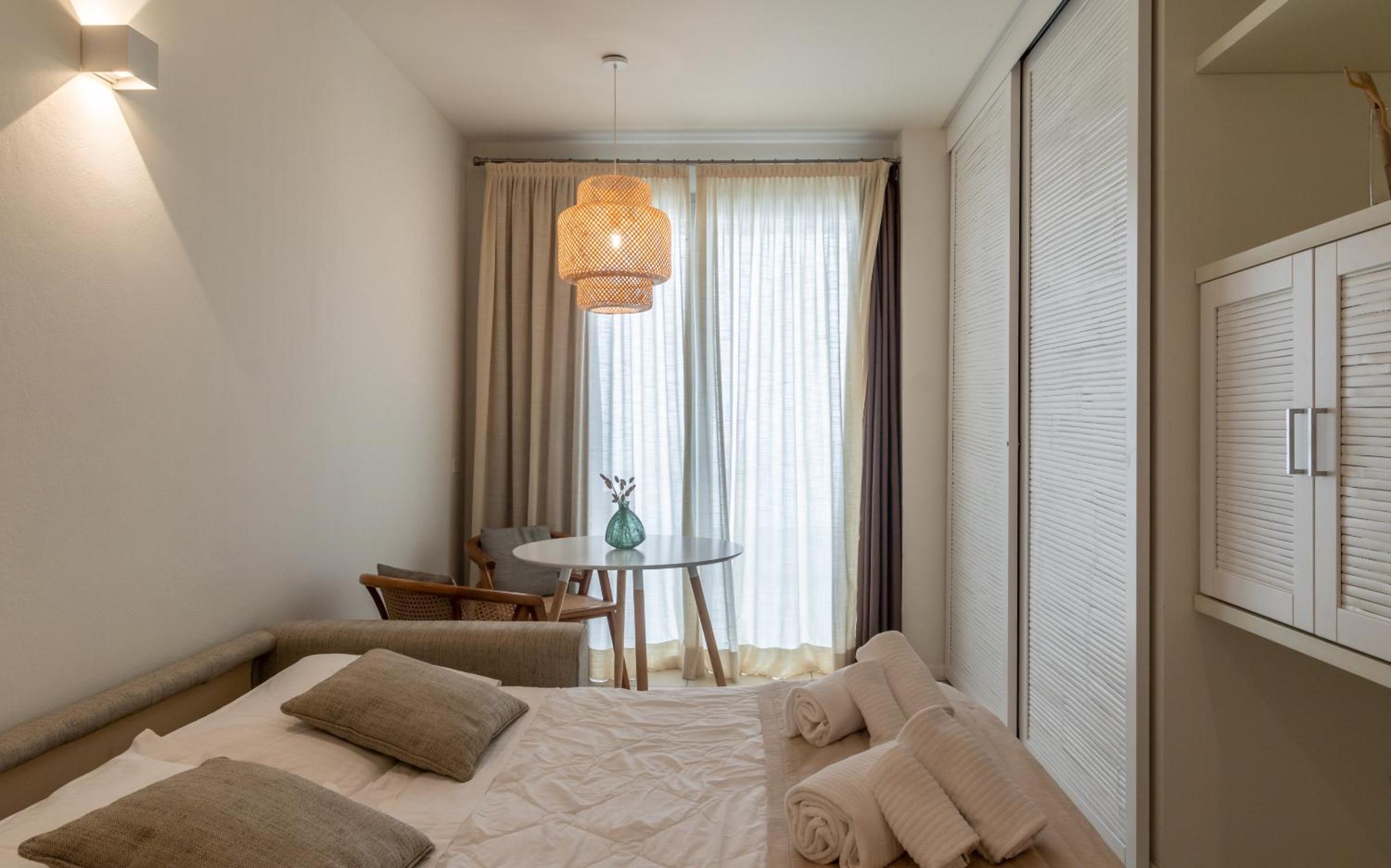 Superior Suite with Sea View - Photo 6