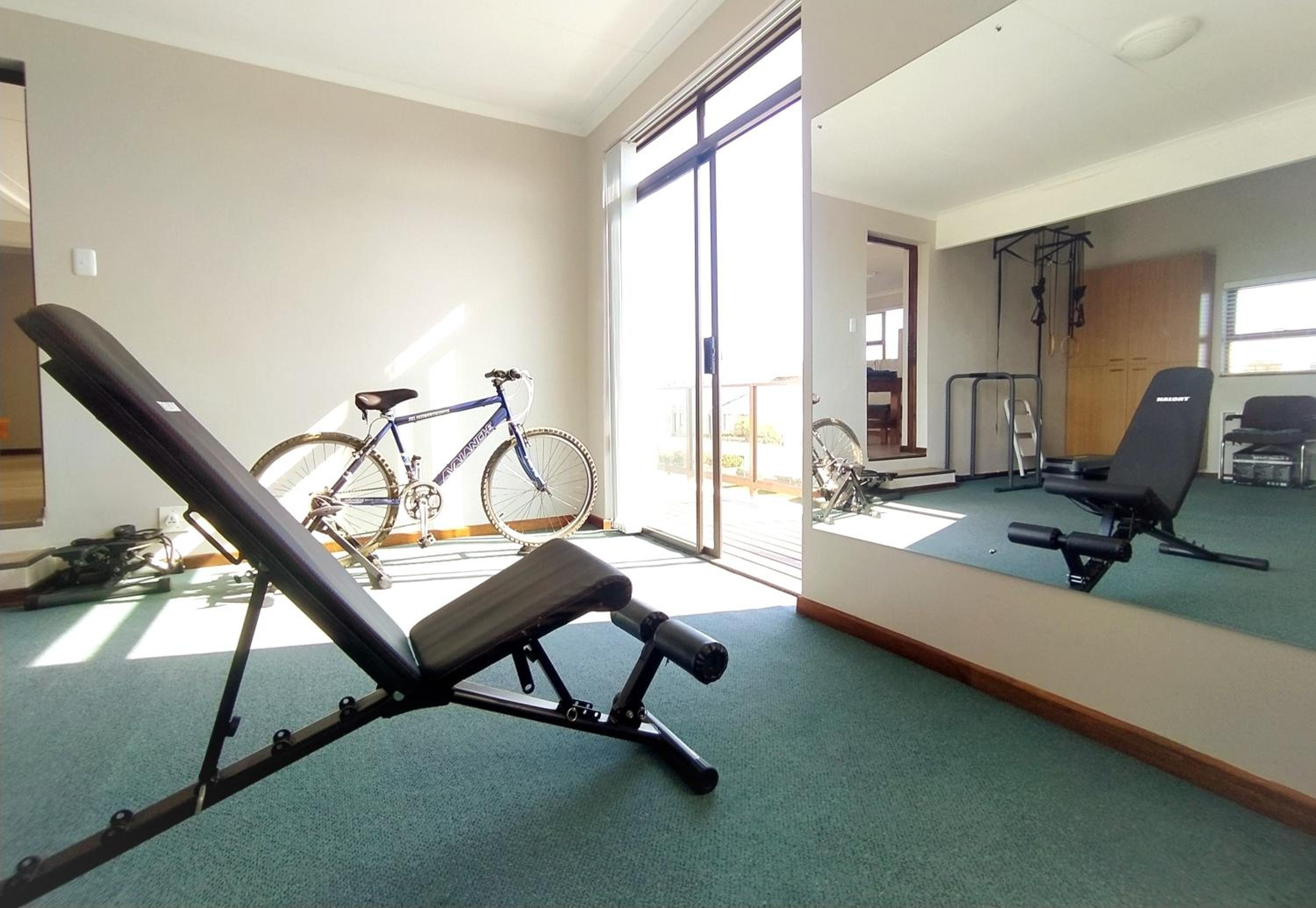 One-Bedroom Apartment - Photo 6