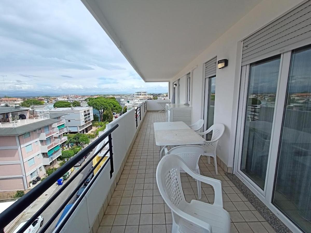 Two-Bedroom Apartment (4 Adults + 2 Children) - Photo 4