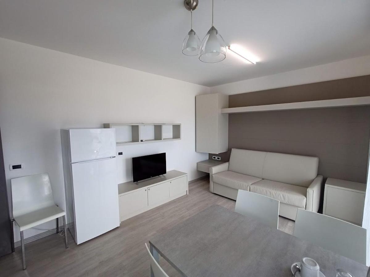 Two-Bedroom Apartment (4 Adults + 2 Children) - Photo 9