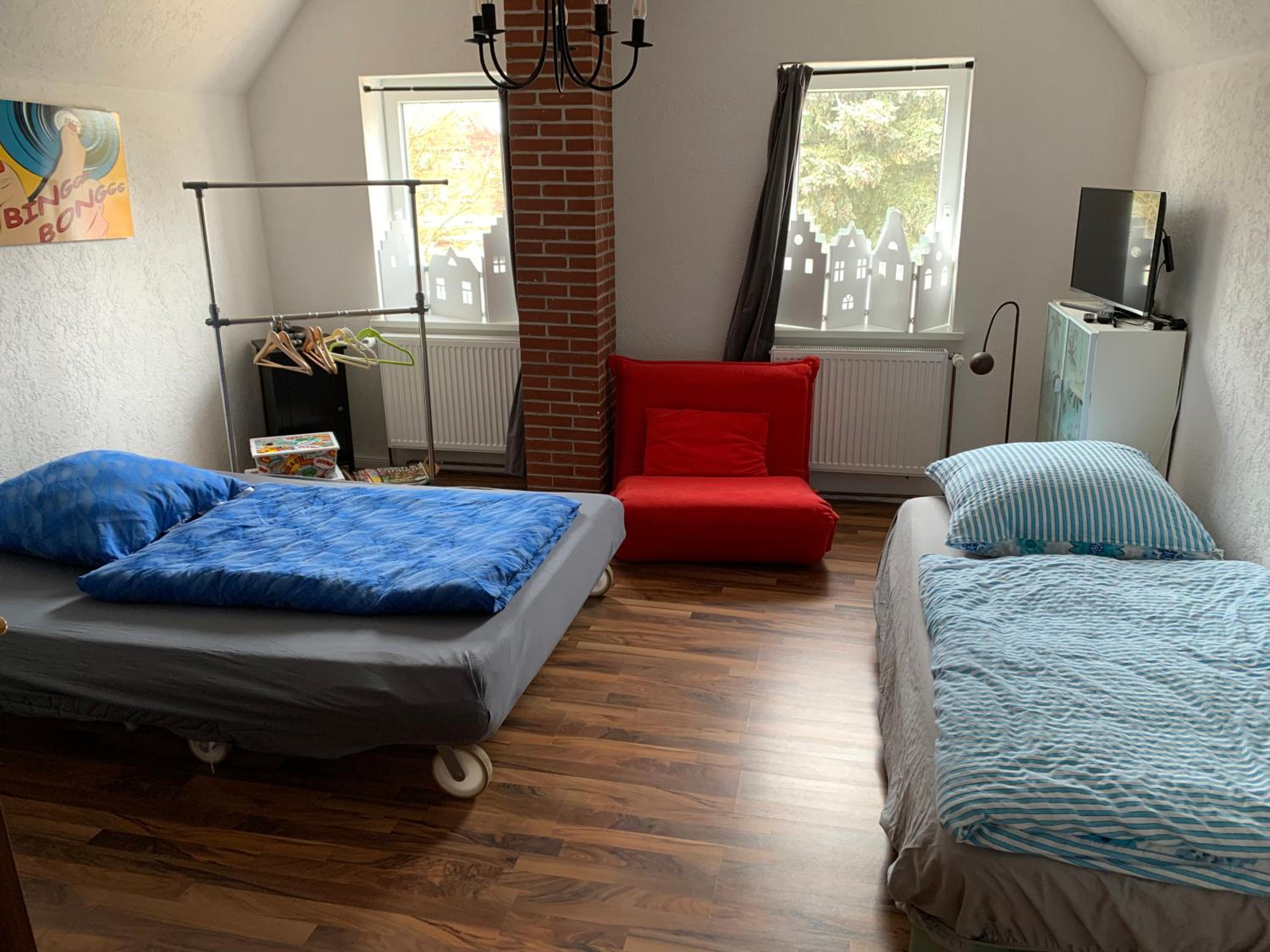 Two-Bedroom Apartment - Photo 4