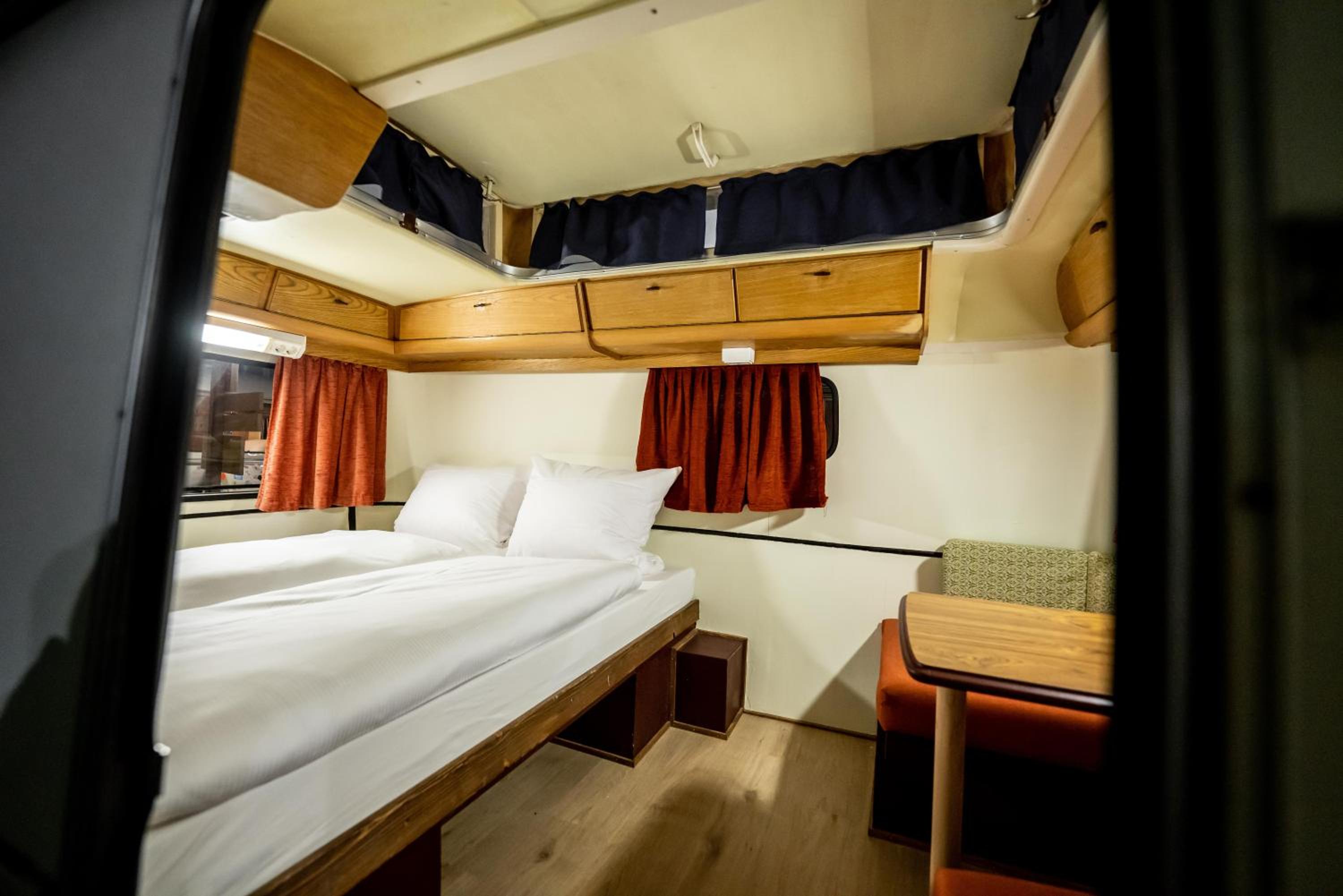 Small Double Room - Photo 7