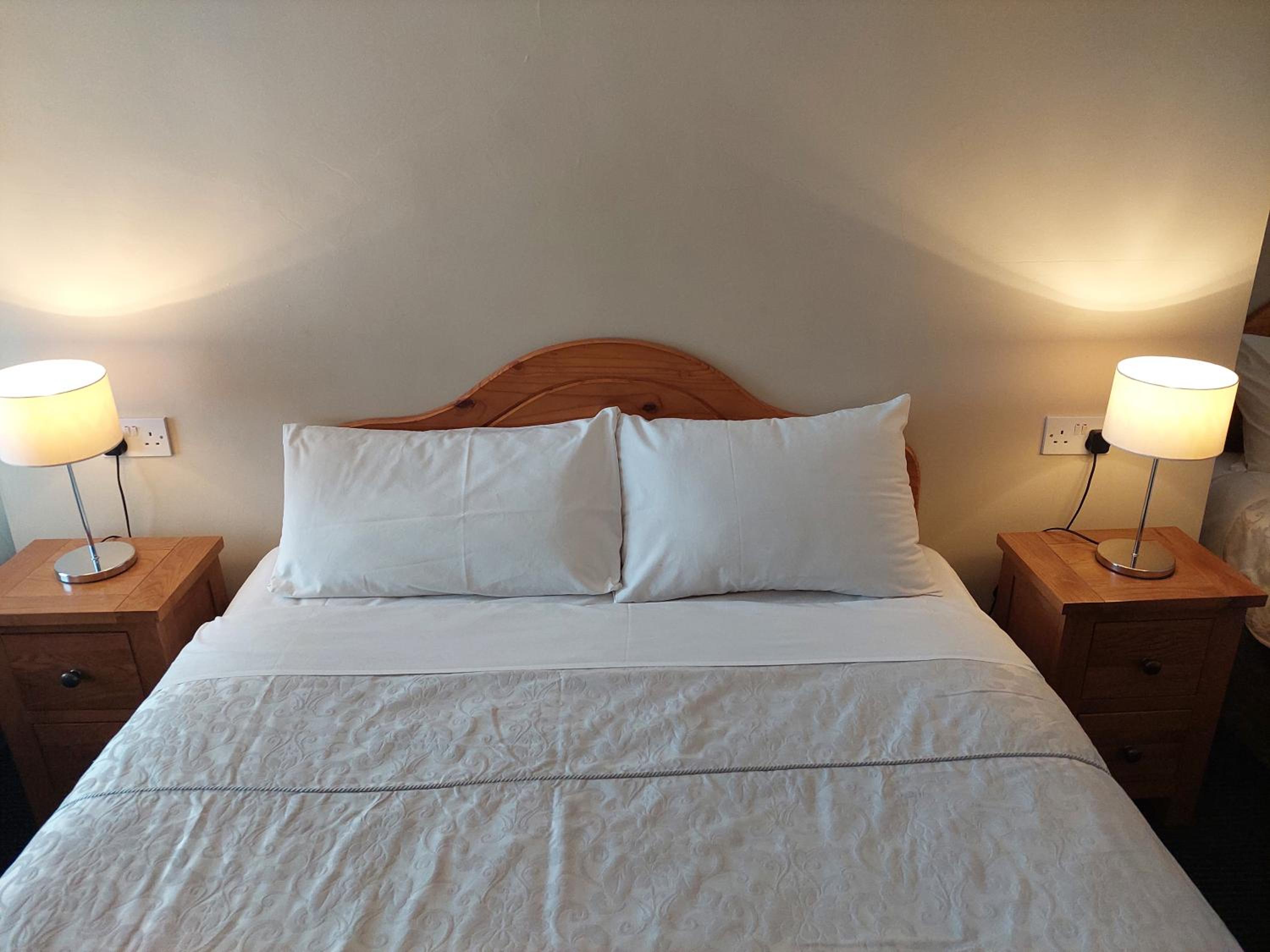 Double Room with Private Bathroom photo 1