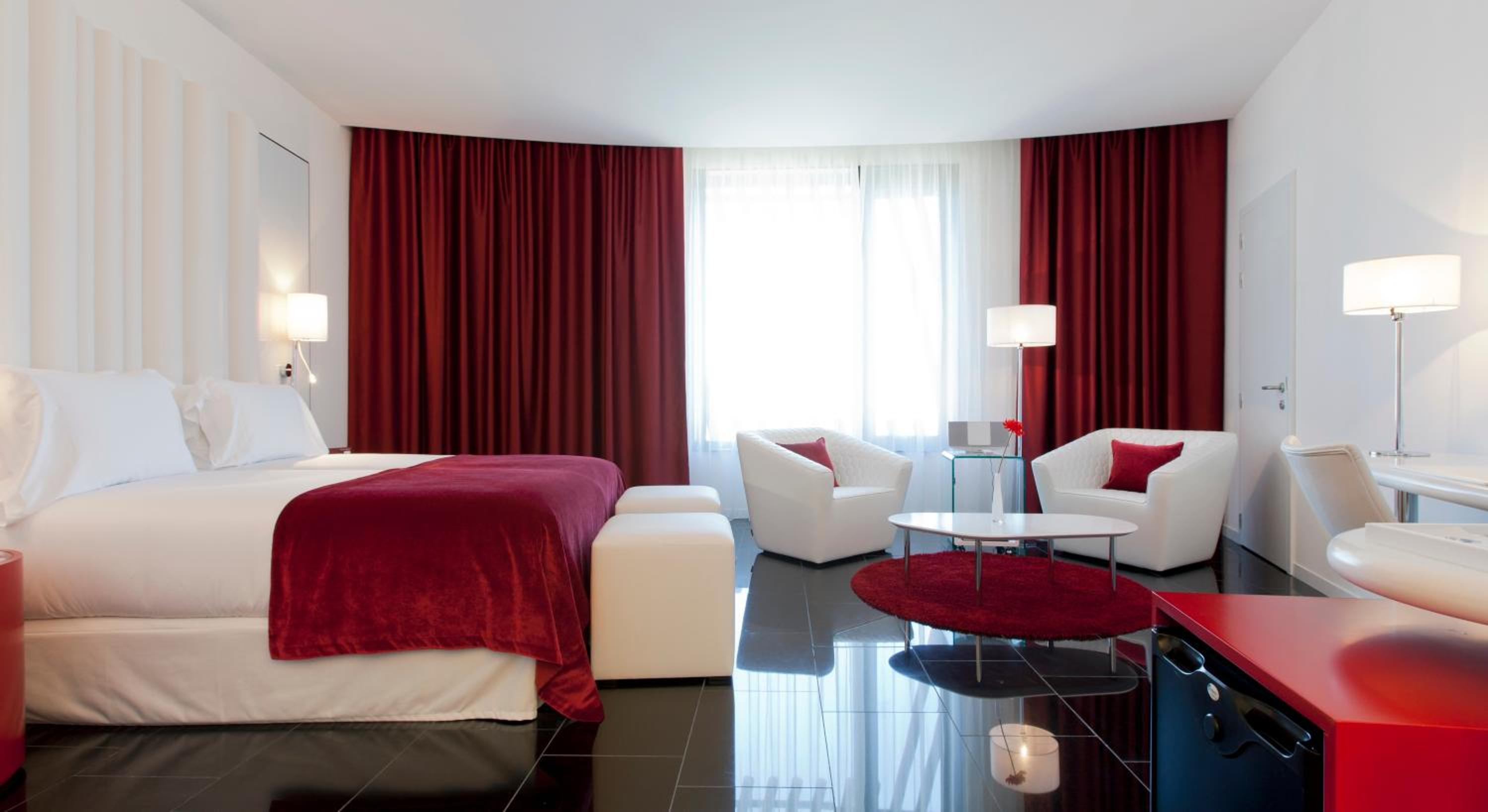 Premium Double or Twin Room - Photo 1