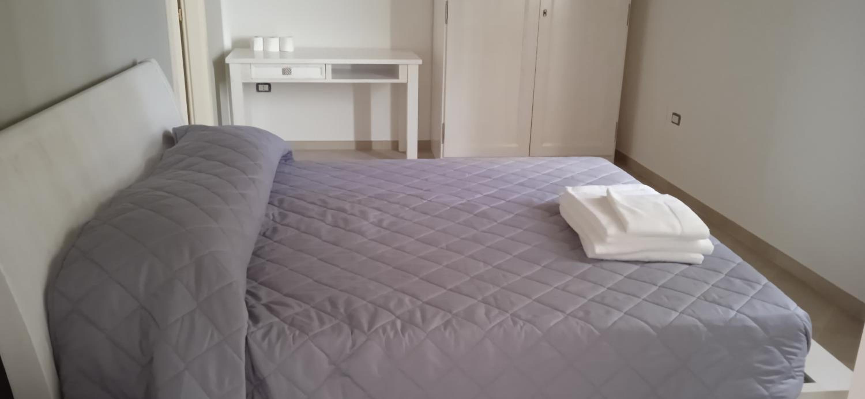 Large Double Room photo 1