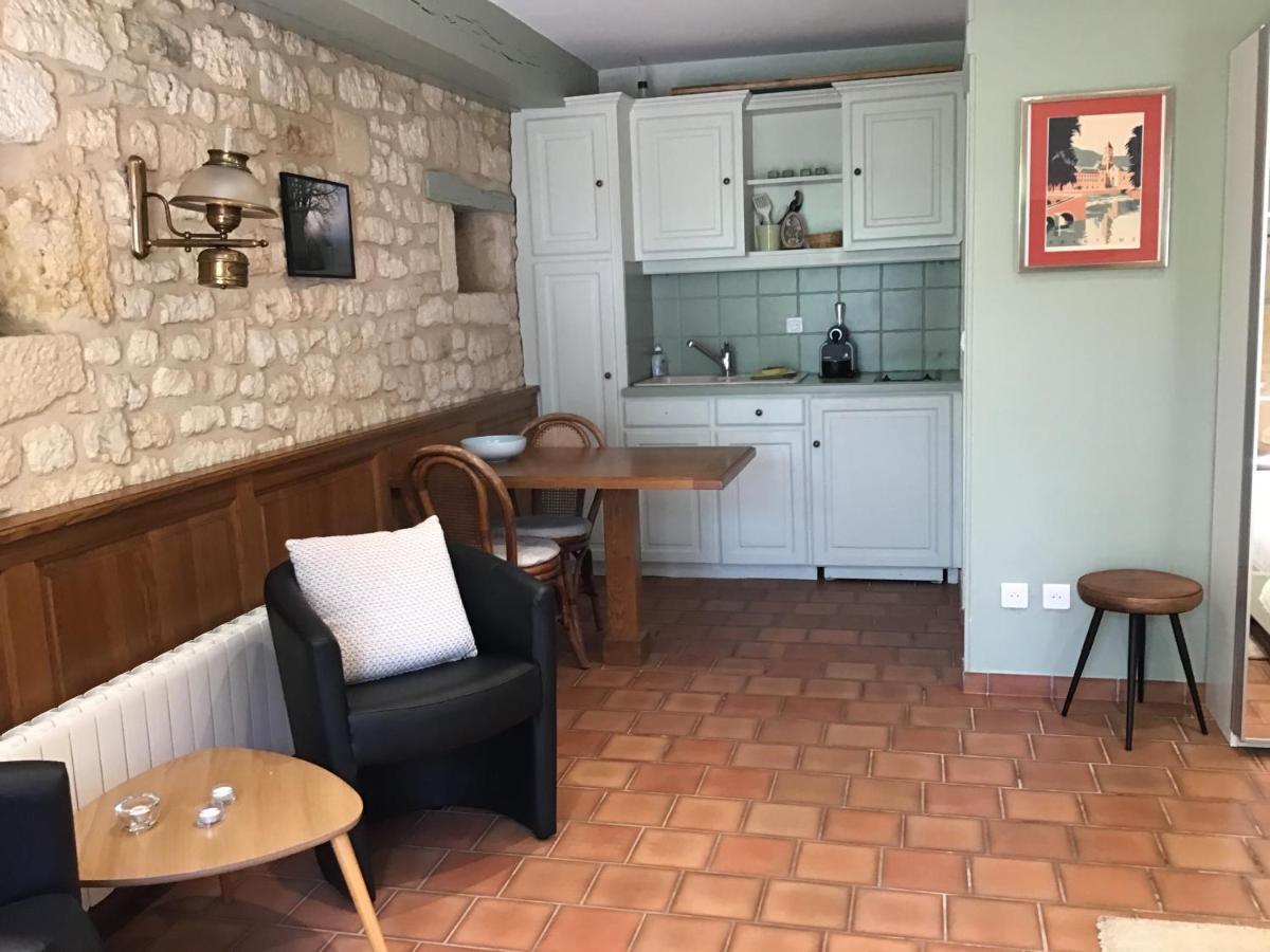 Double Room with Park View - Photo 8