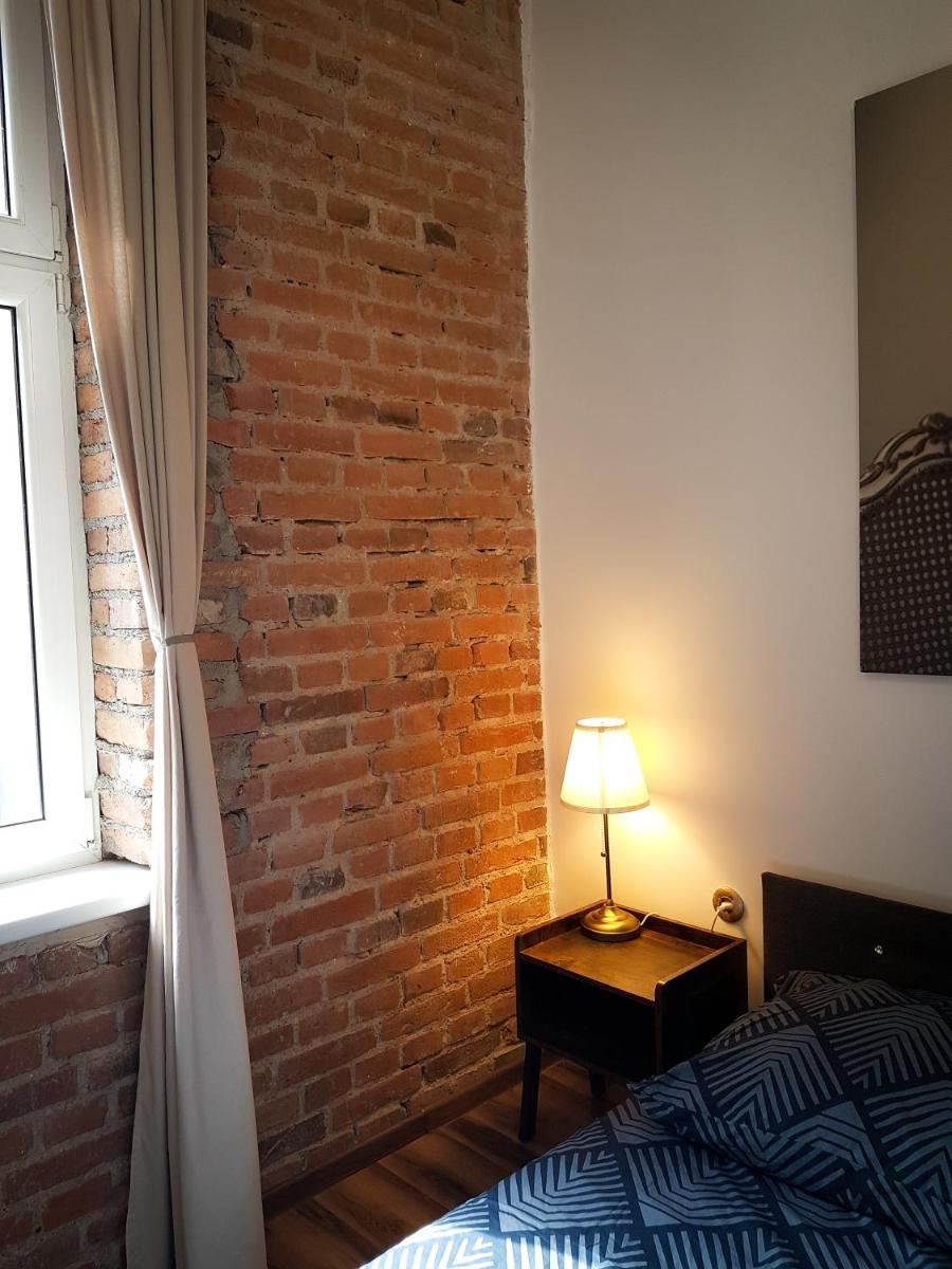 Double Room with Private Bathroom - Photo 12
