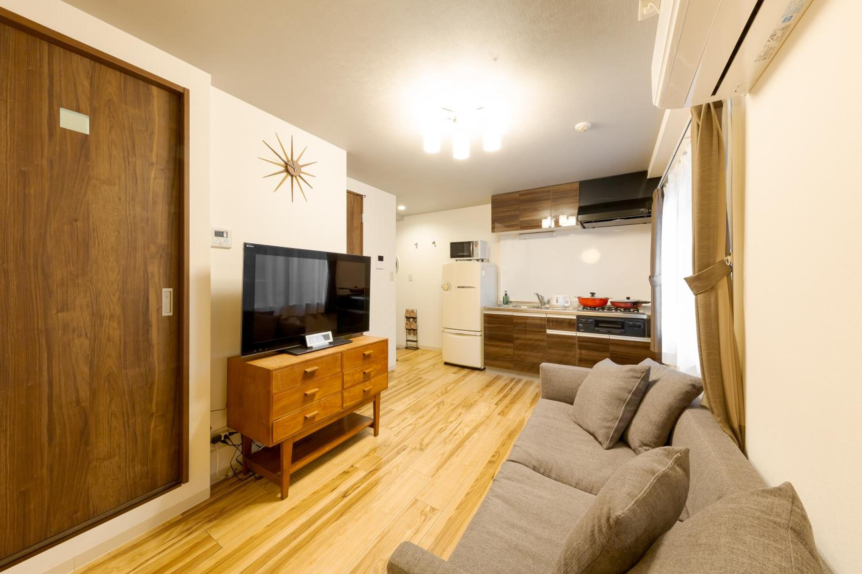 One-Bedroom Apartment