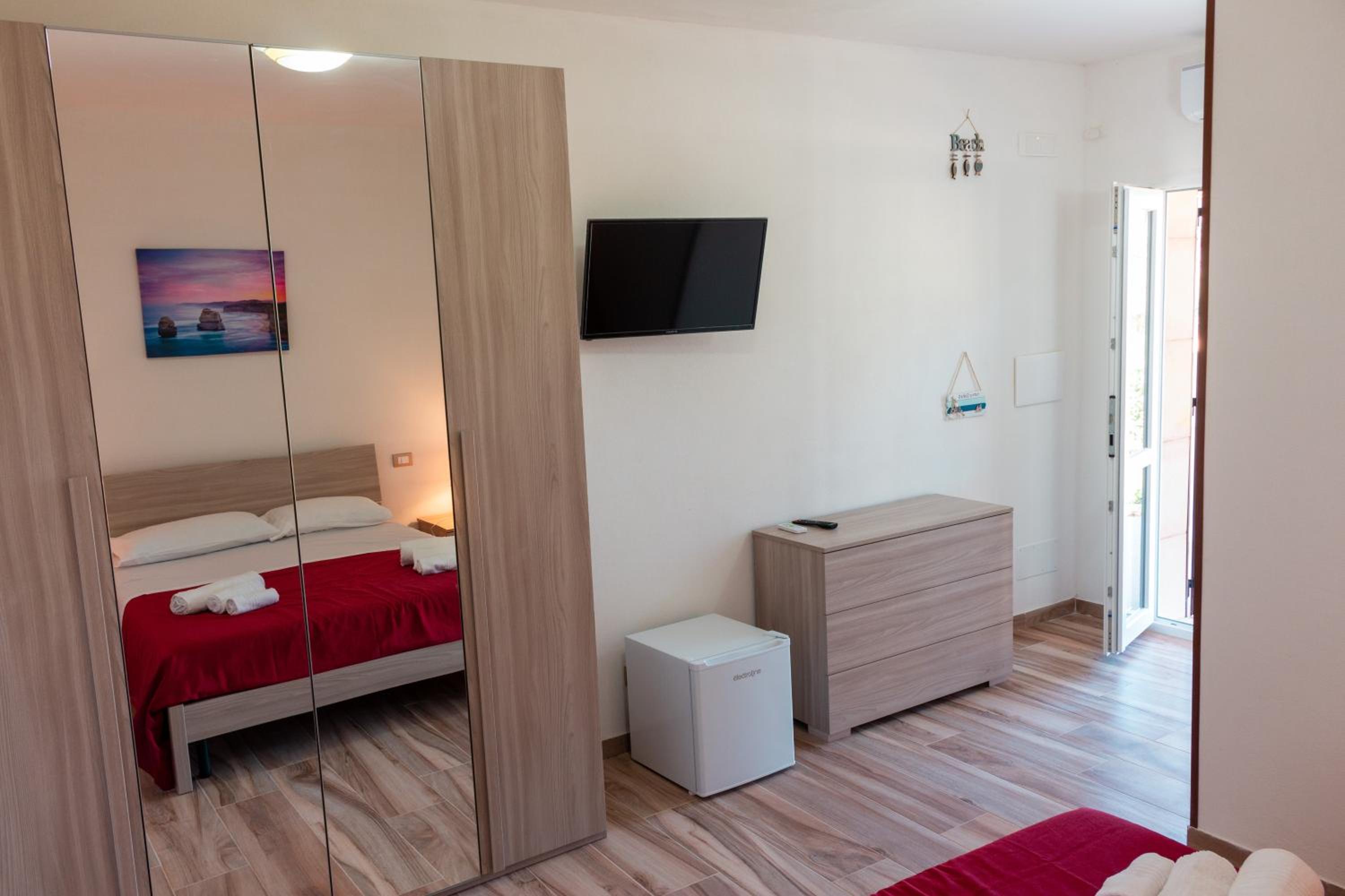 Double Room with Garden View - Photo 35