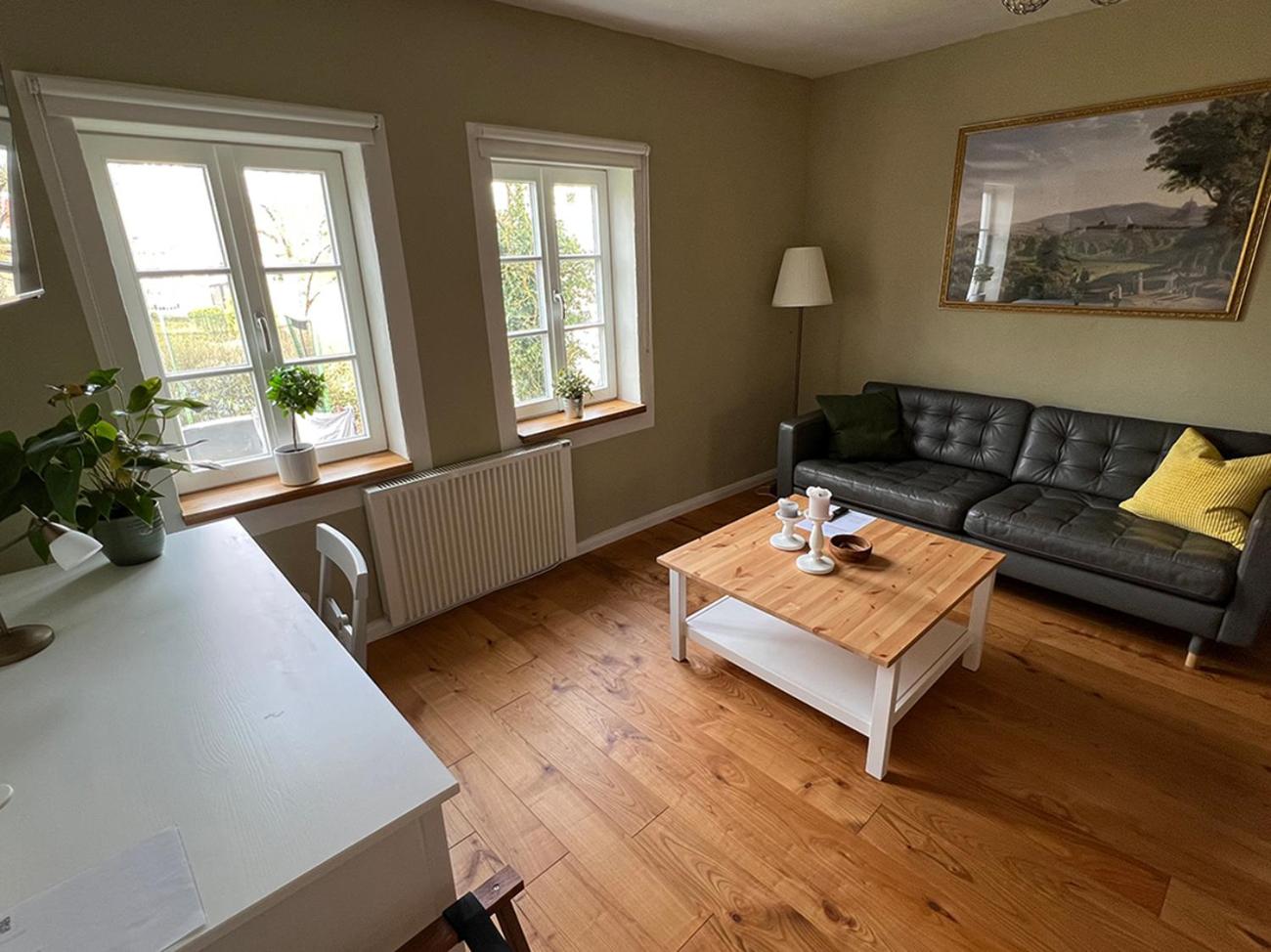 One-Bedroom Apartment - Photo 3