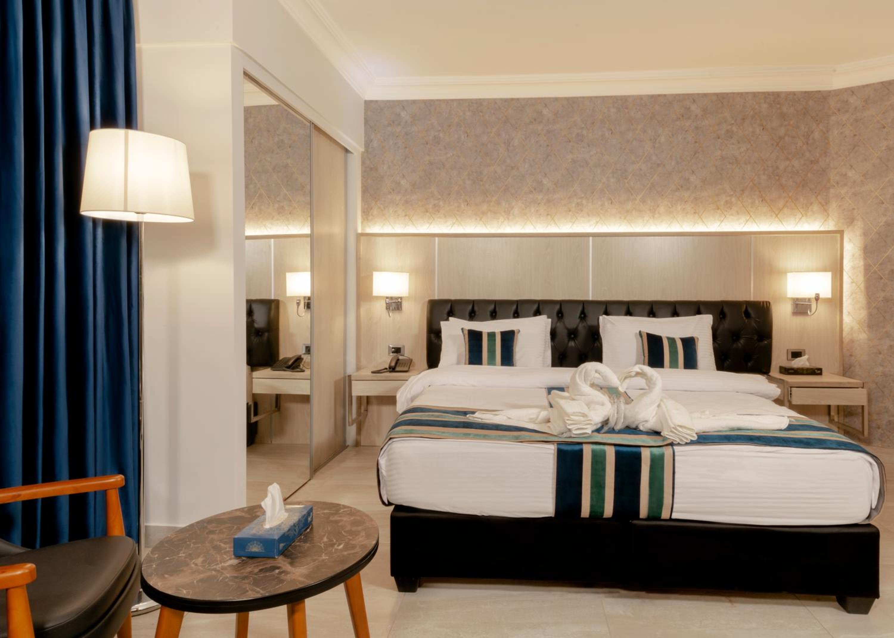 Deluxe Double Room photo 2