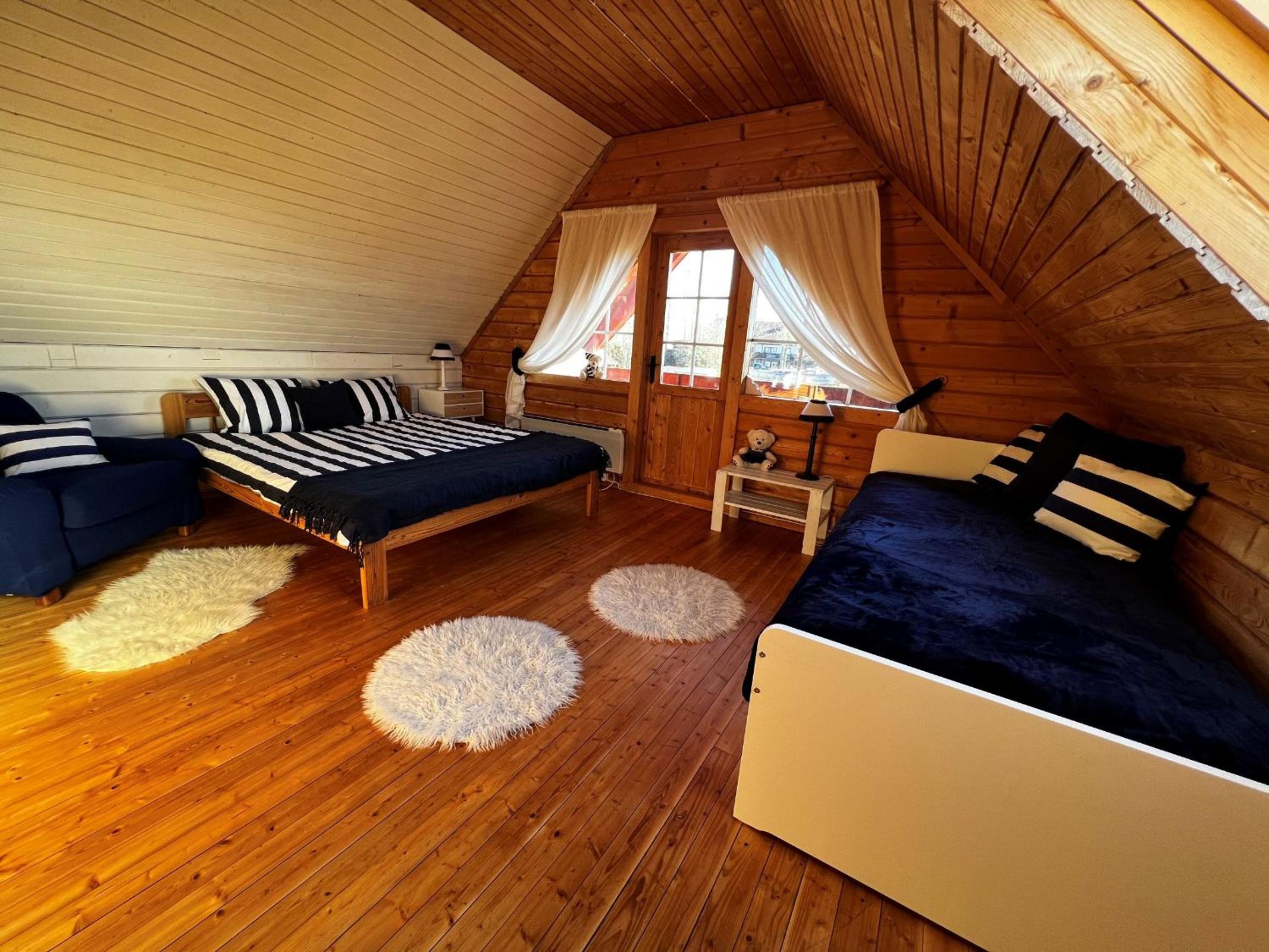 Two-Bedroom House - Photo 16