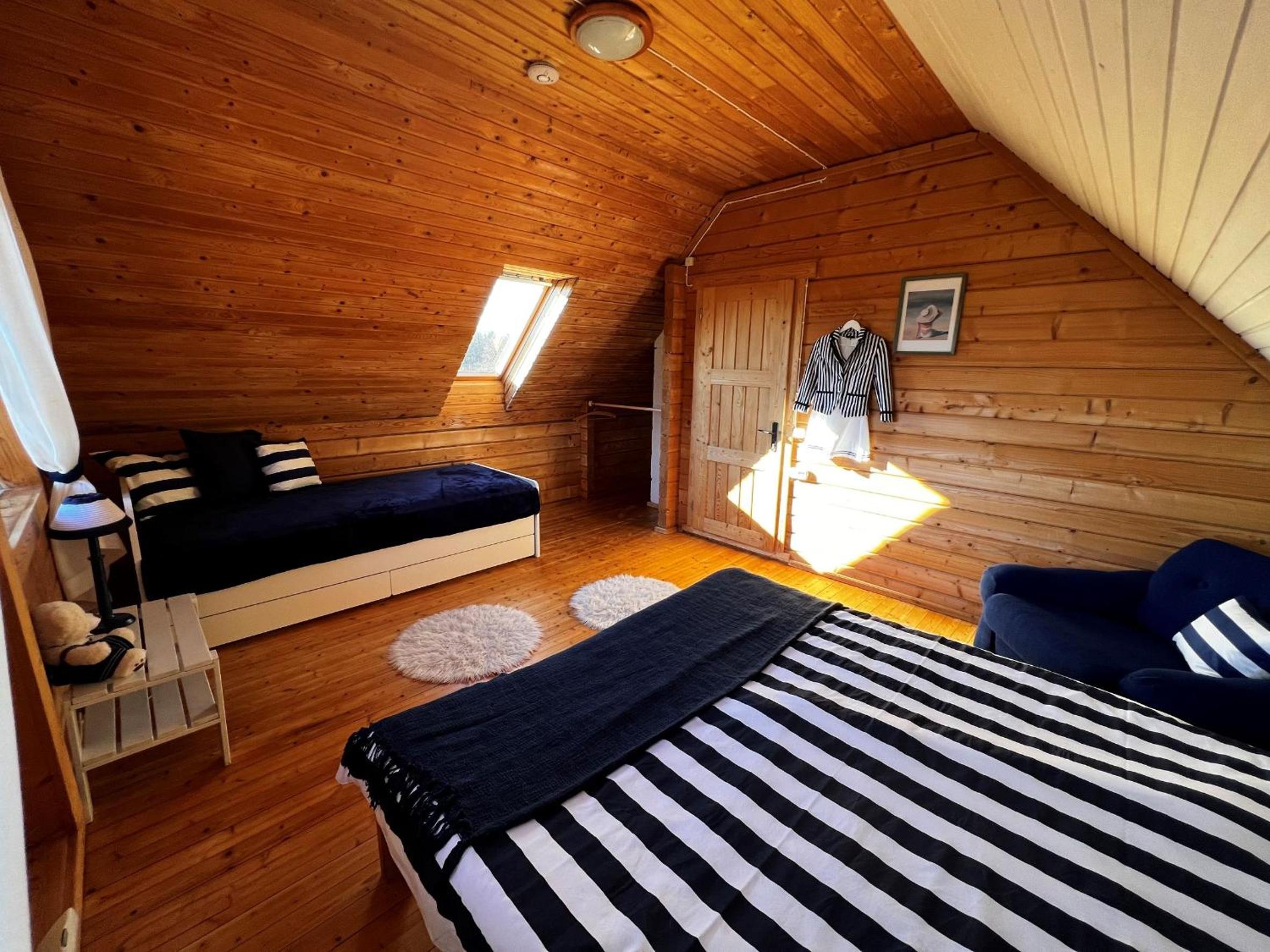 Two-Bedroom House - Photo 7