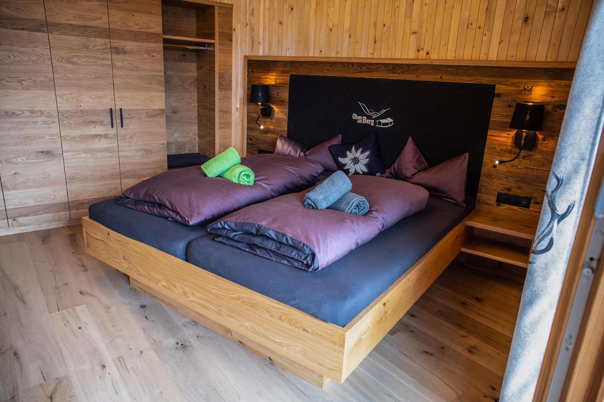 One-Bedroom Apartment with Balcony photo 2