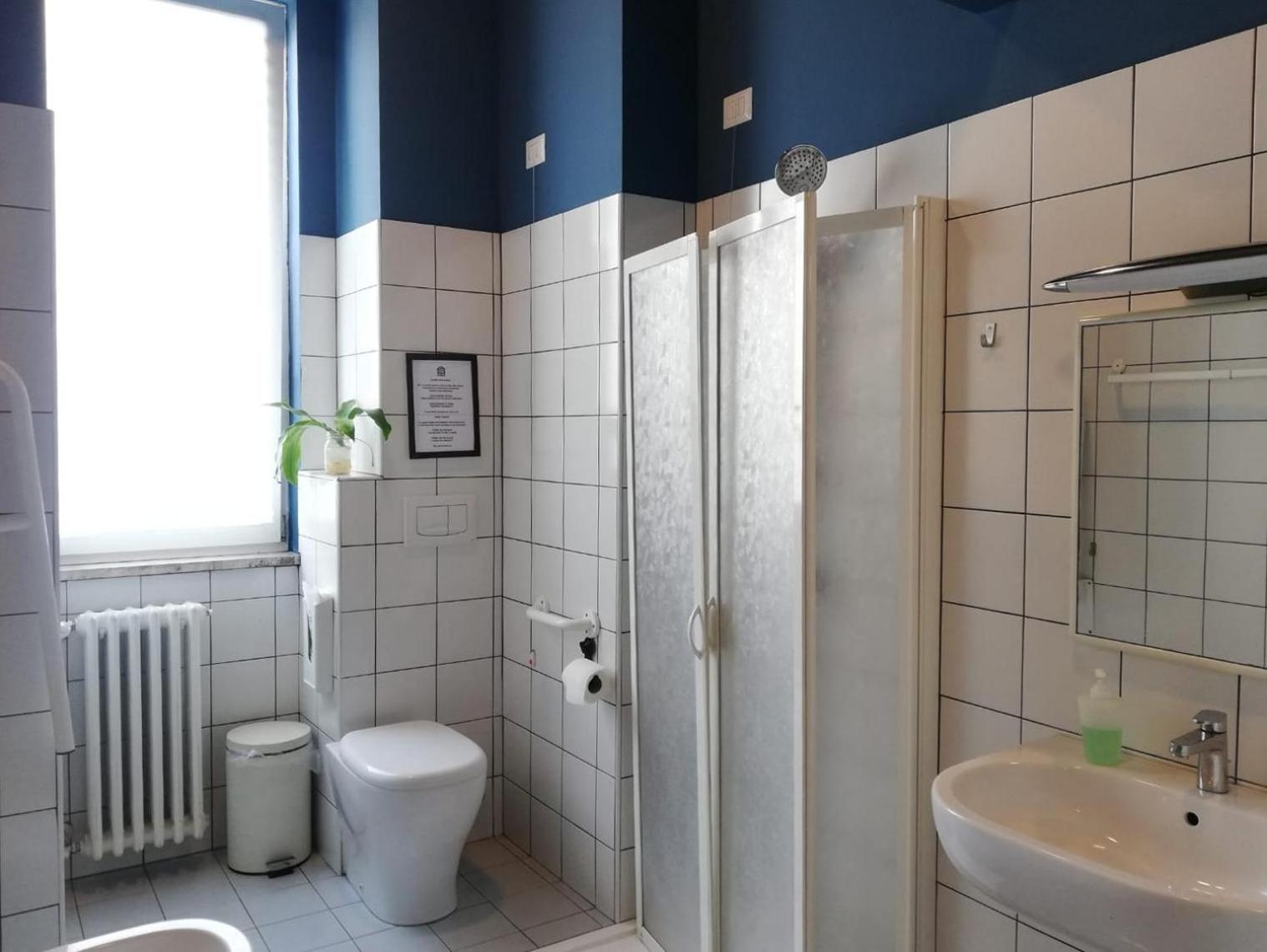 Twin Room with Private External Bathroom photo 2