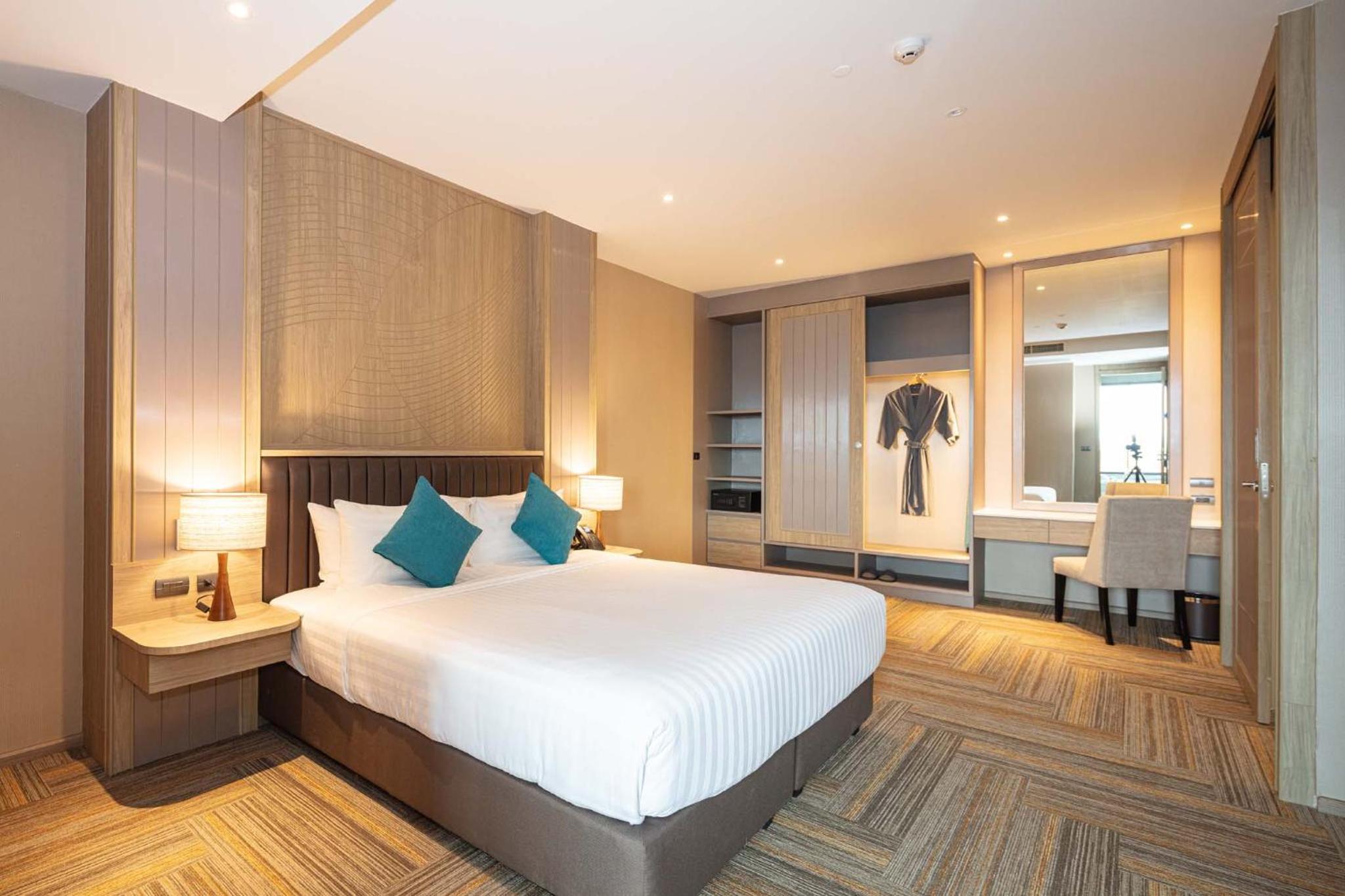 Laguna Executive Suite - Photo 1