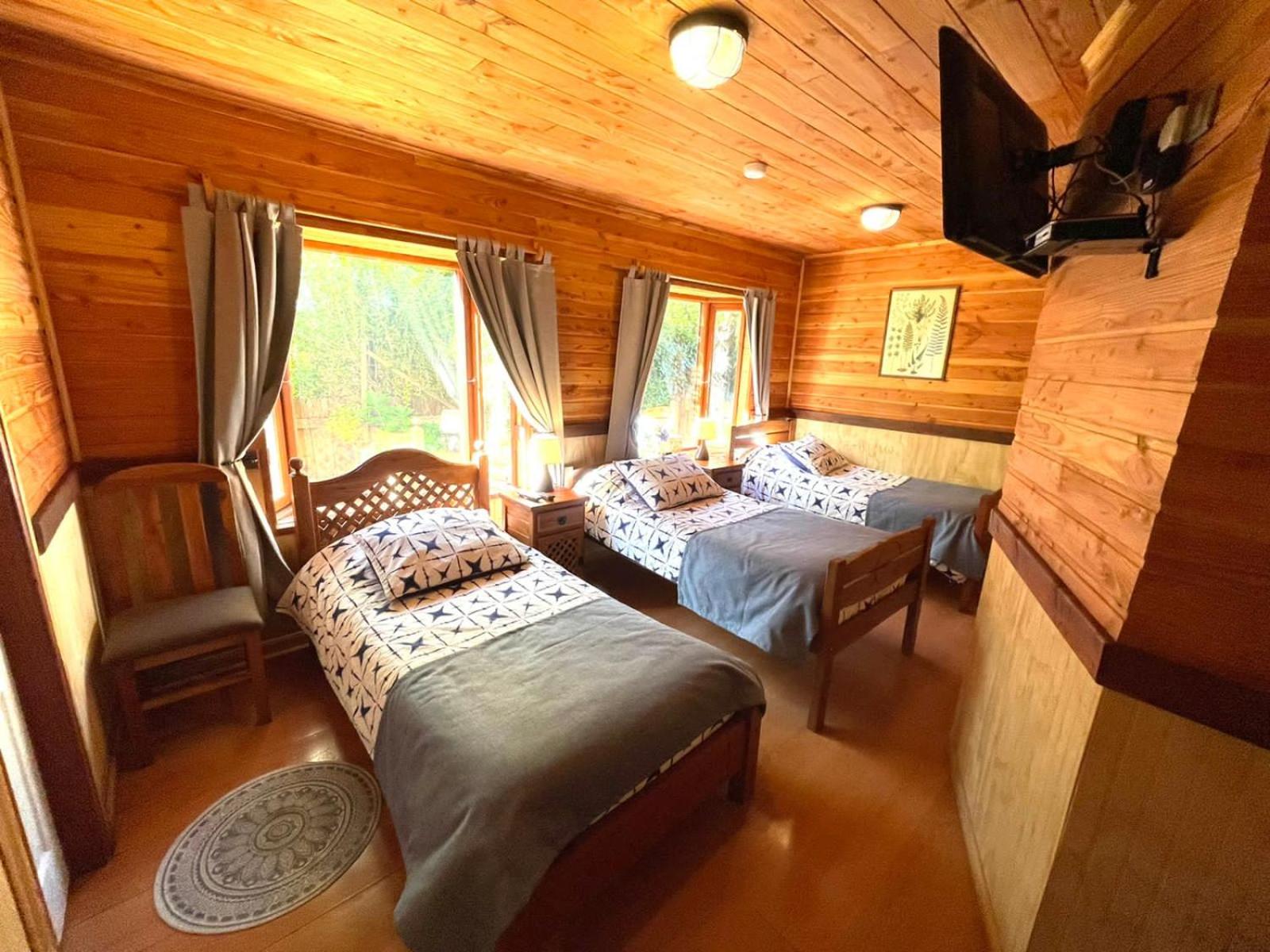 Triple Room with Private Bathroom photo 2