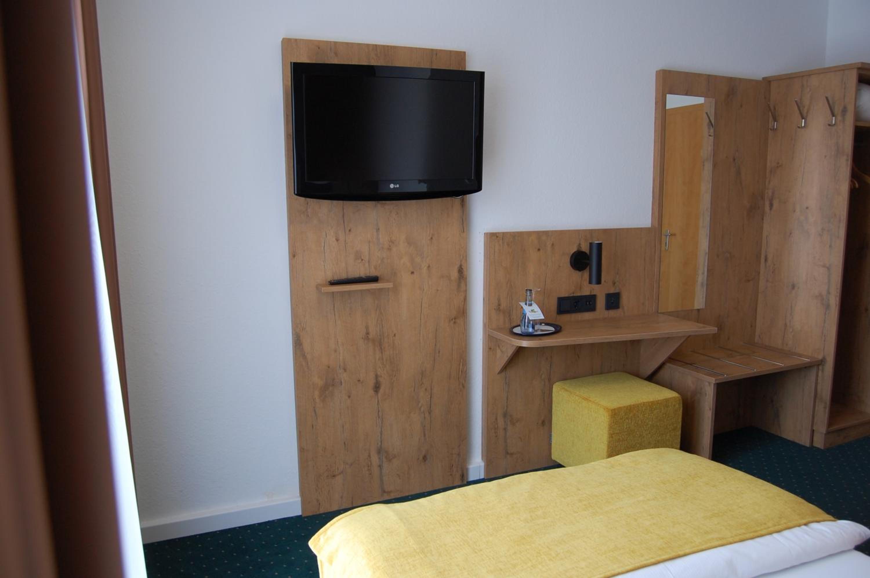 Single Room photo 2