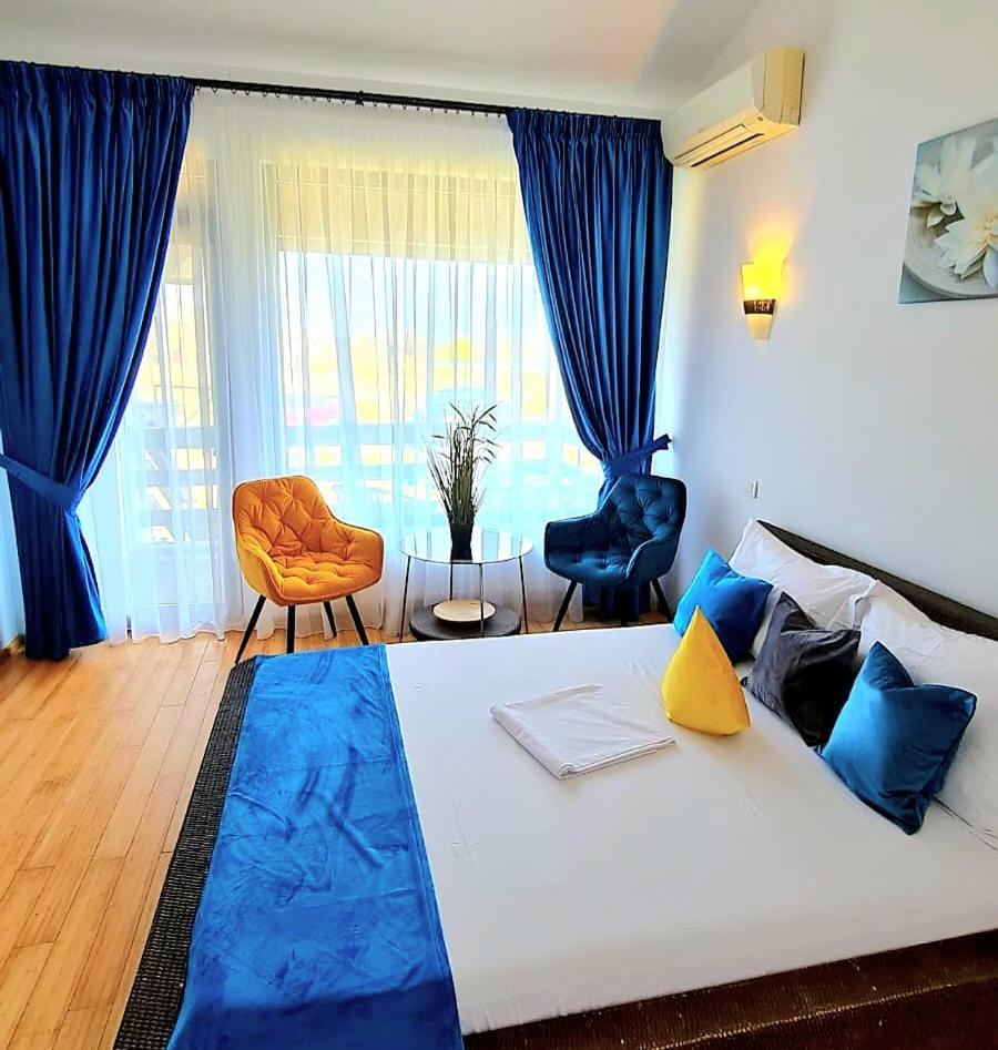 Two-Bedroom Apartment - Photo 10