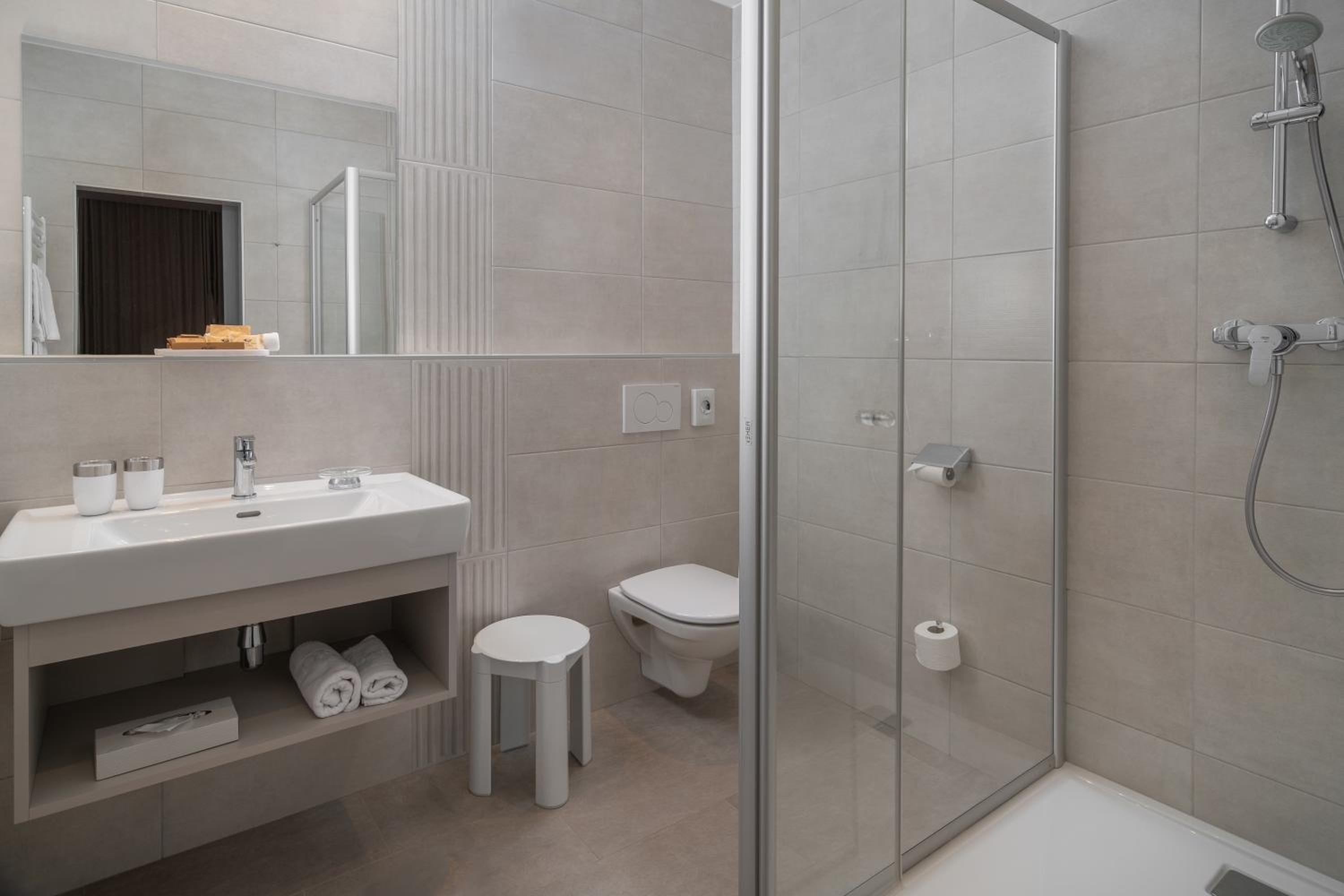 Standard Plus Double Room - Photo 5