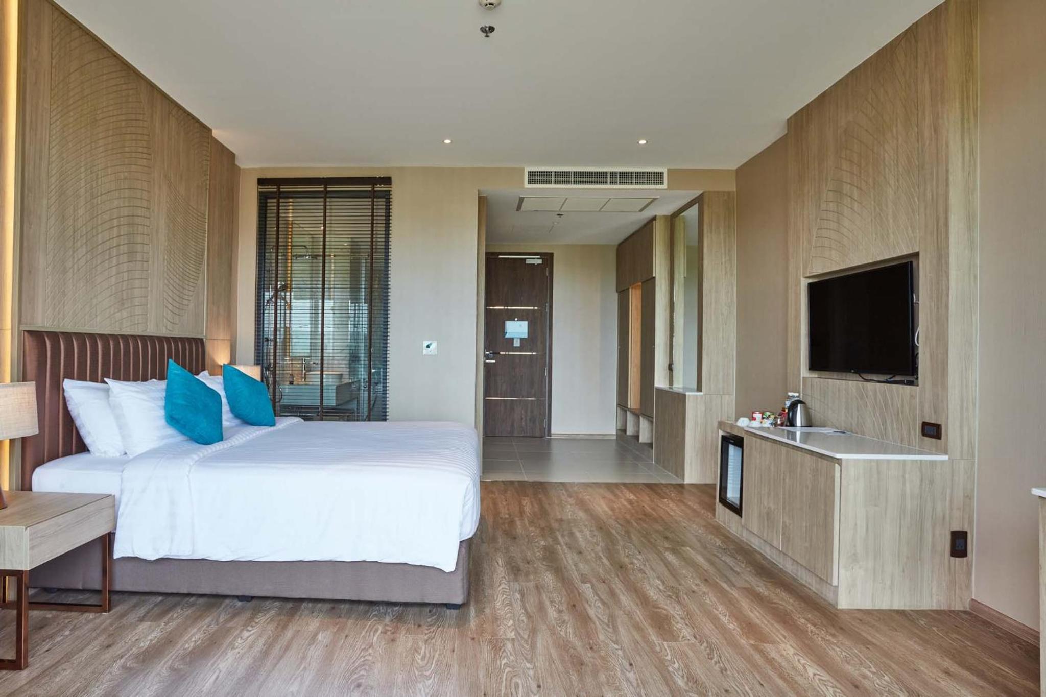 Cozy Deluxe Double Room - Photo 3